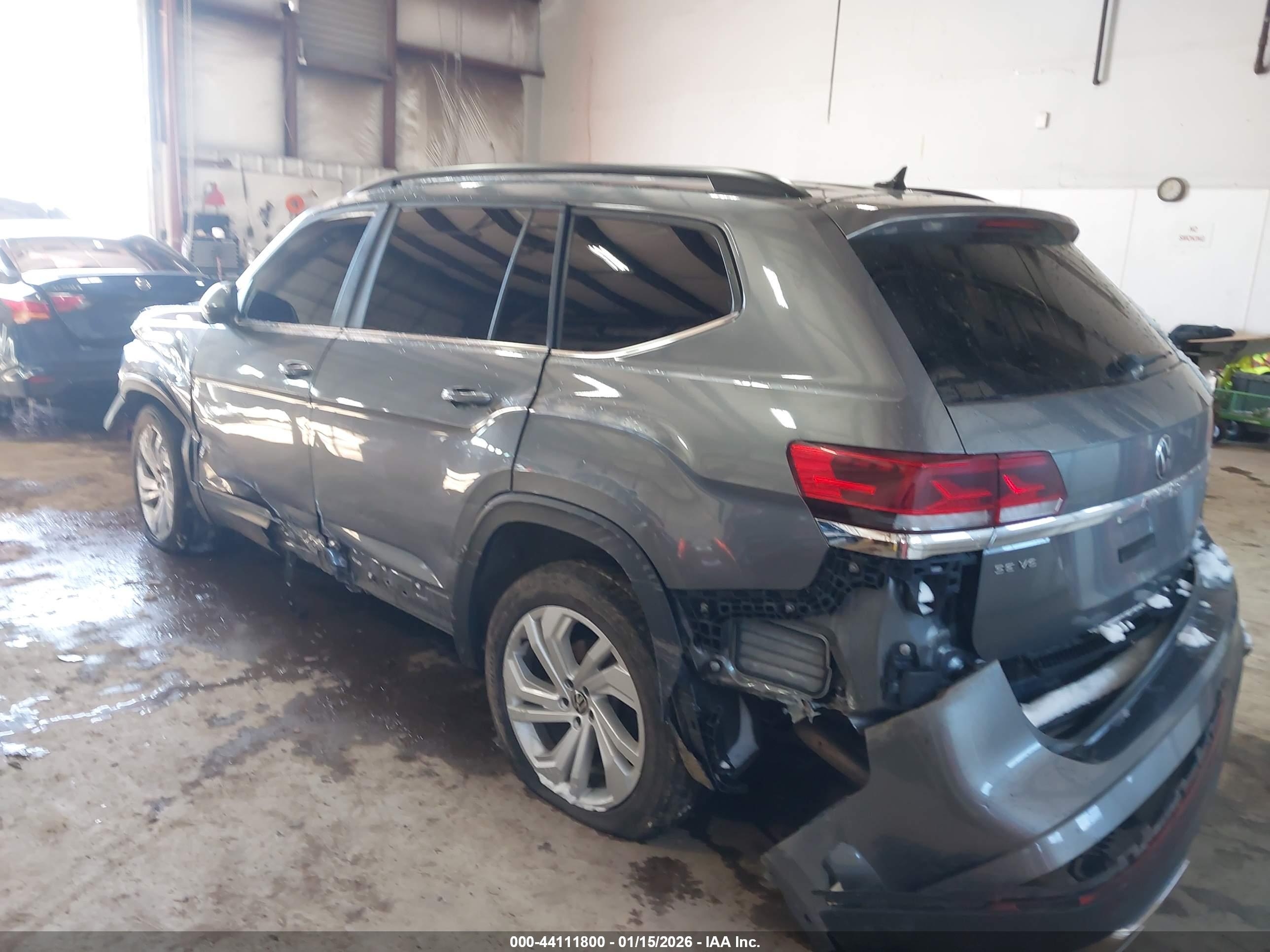 VOLKSWAGEN ATLAS image 3