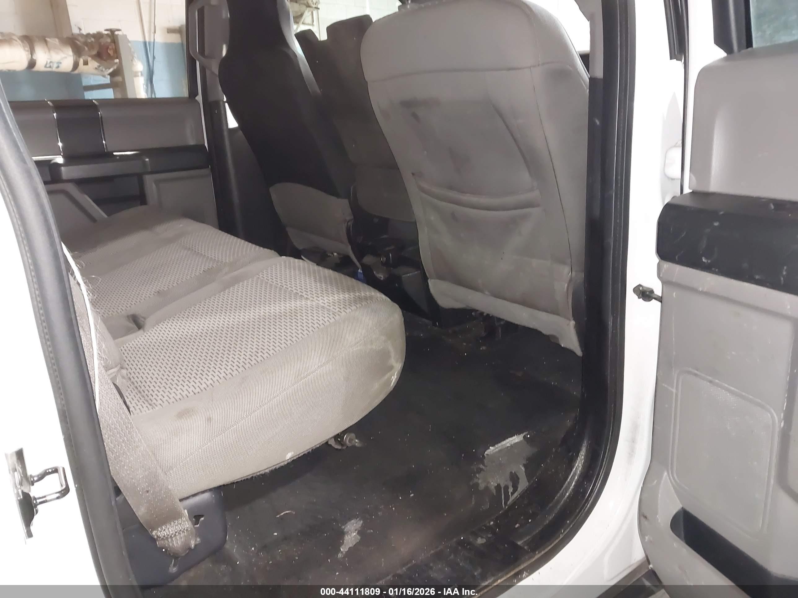 FORD F-150 image 8