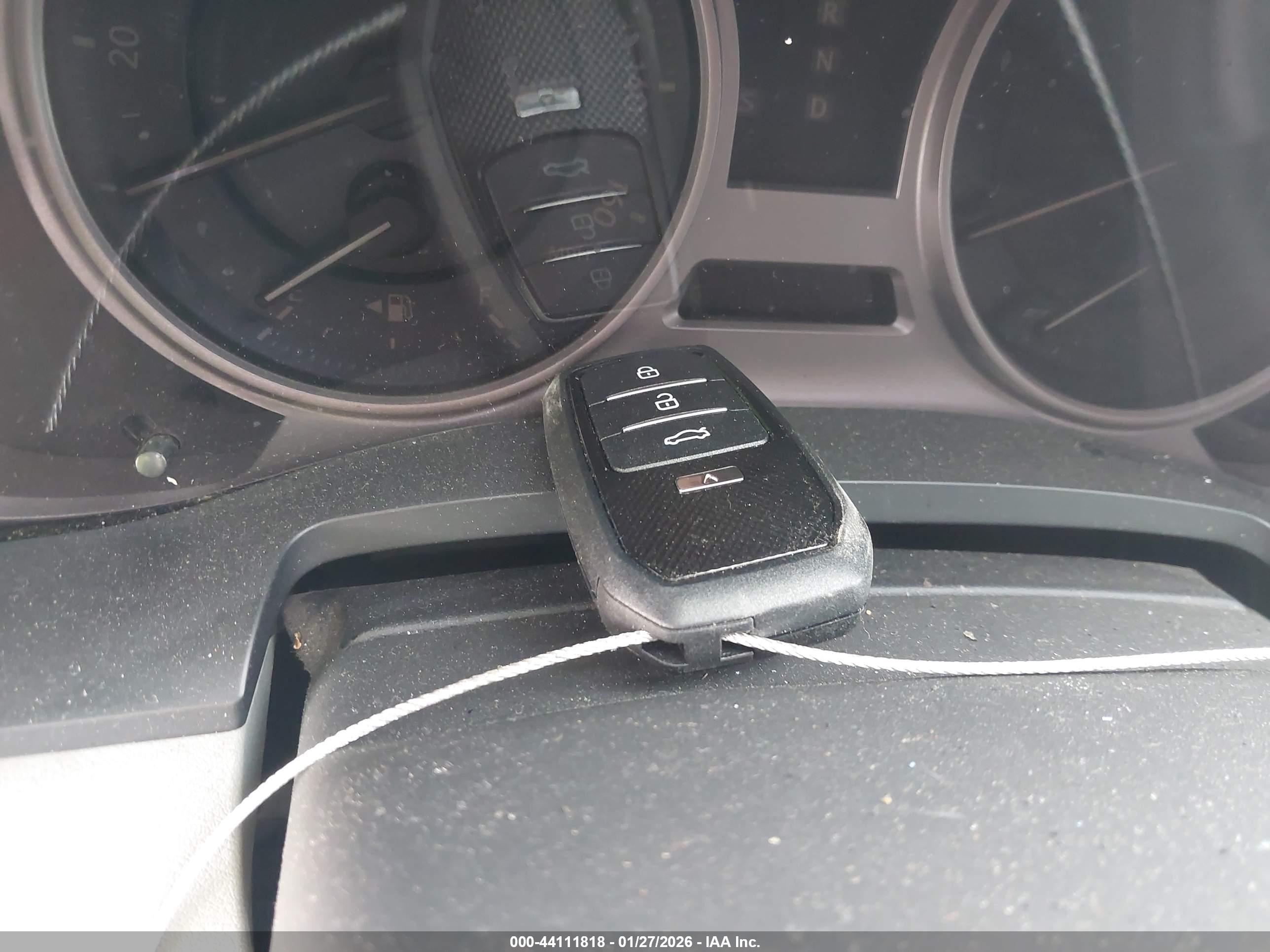 LEXUS IS image 11
