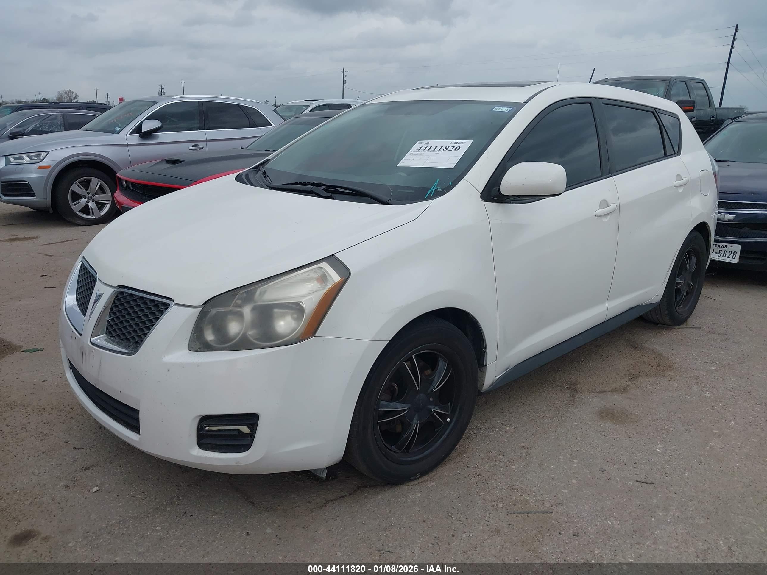 PONTIAC VIBE image 2