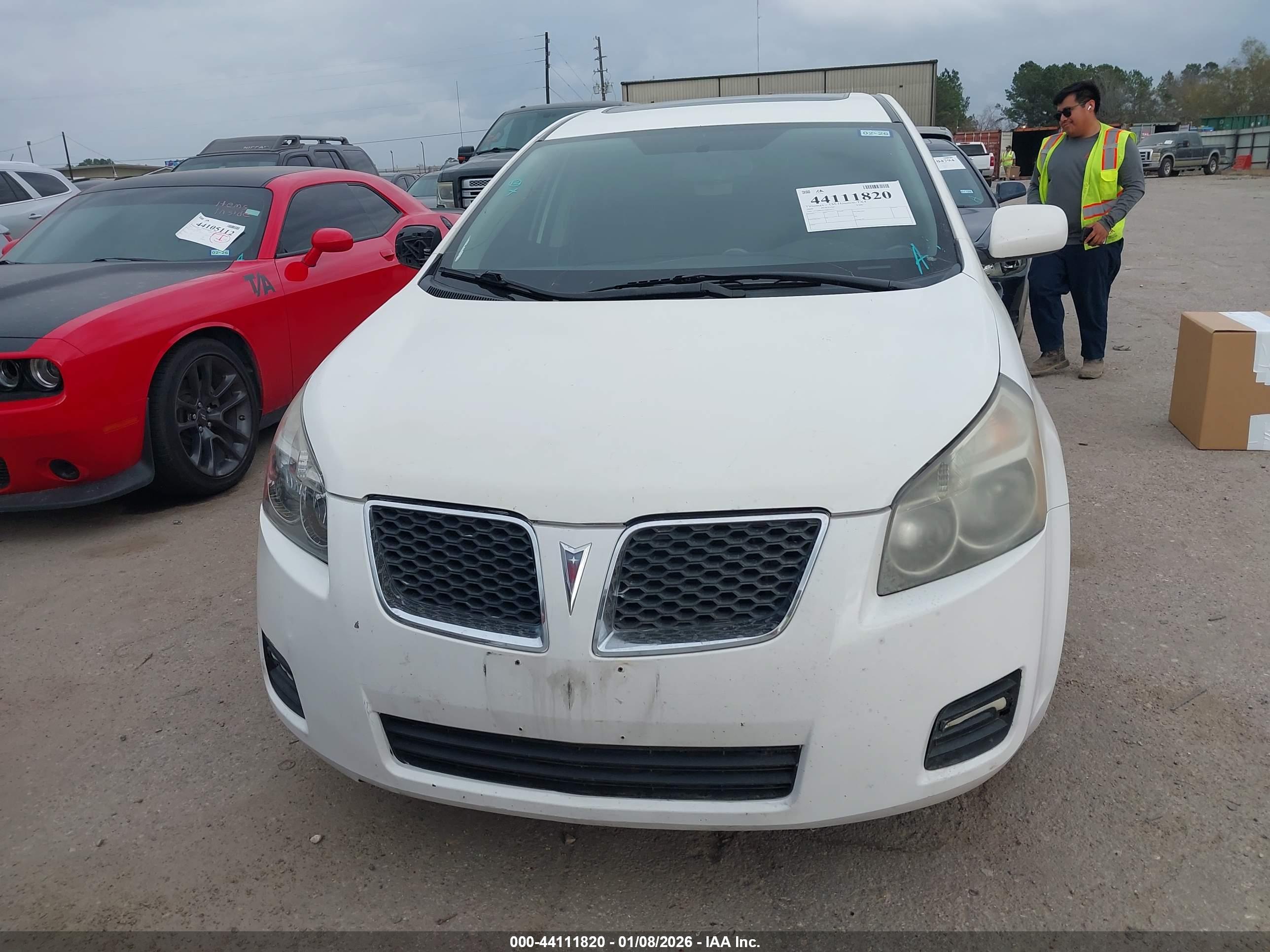 PONTIAC VIBE image 6