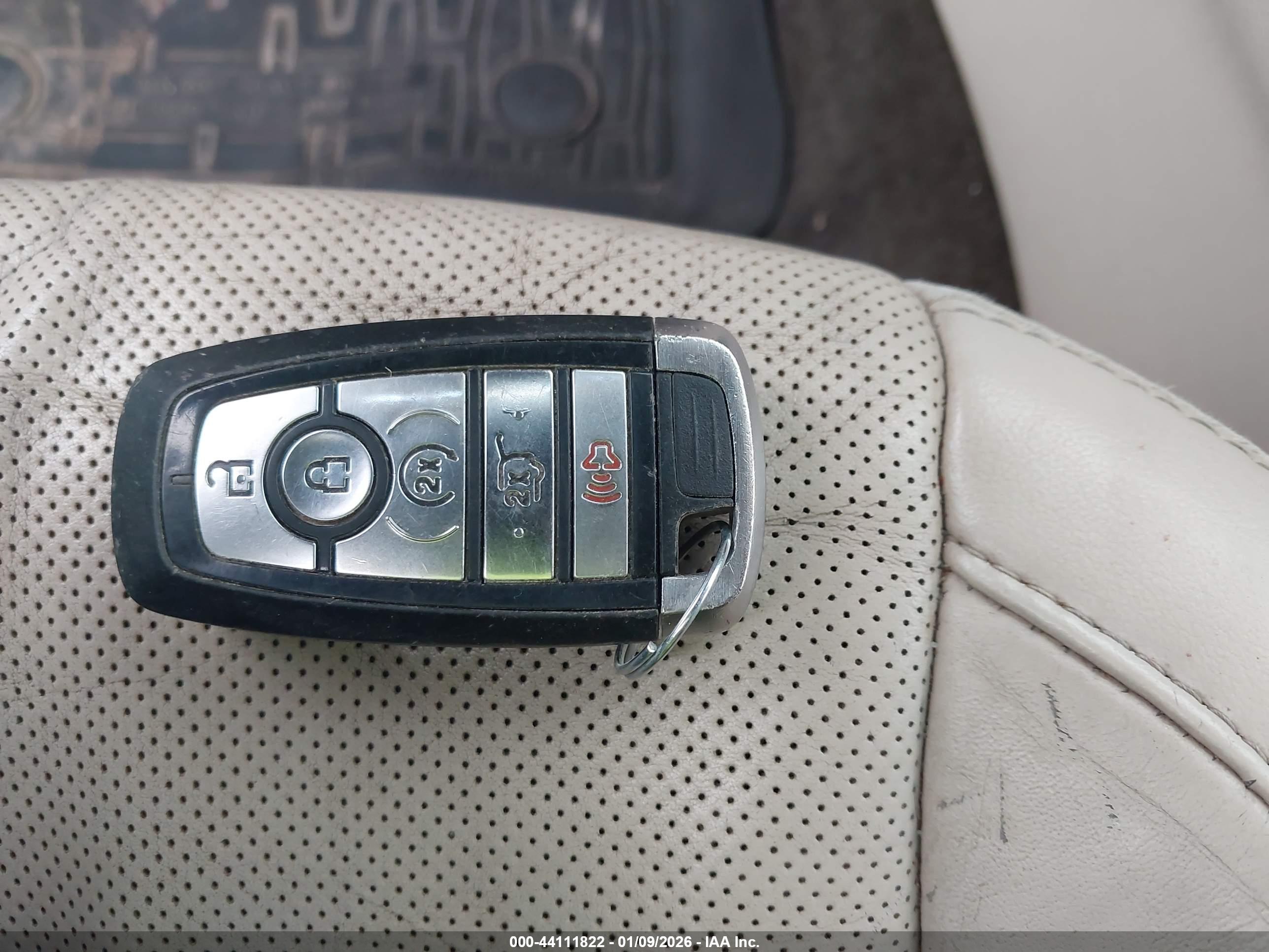 LINCOLN MKC image 11