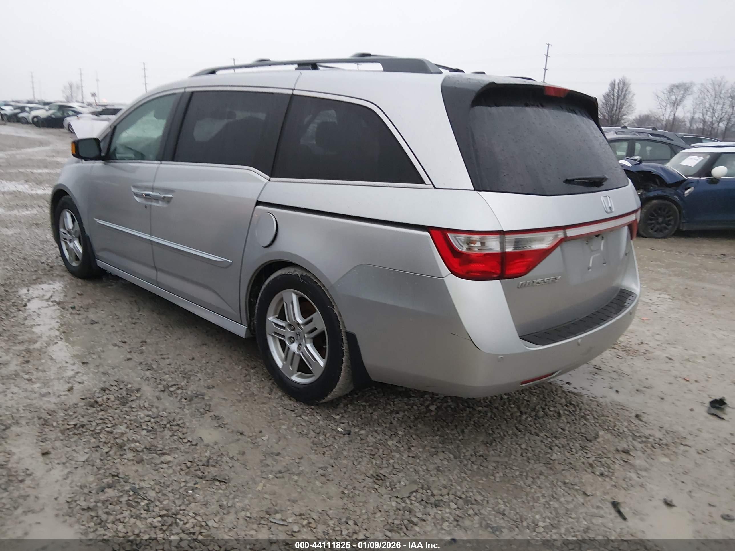 HONDA ODYSSEY image 3