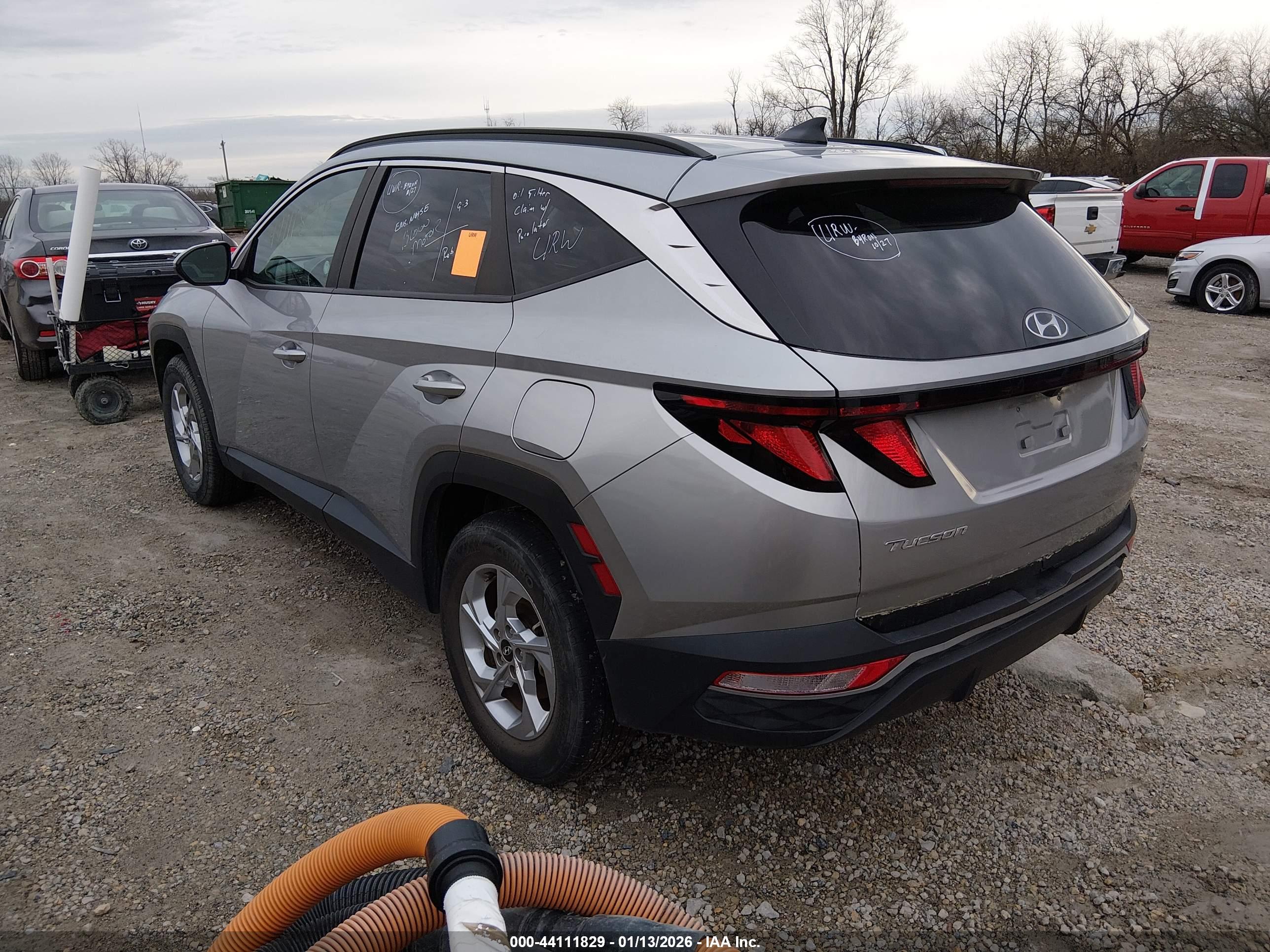 HYUNDAI TUCSON image 3