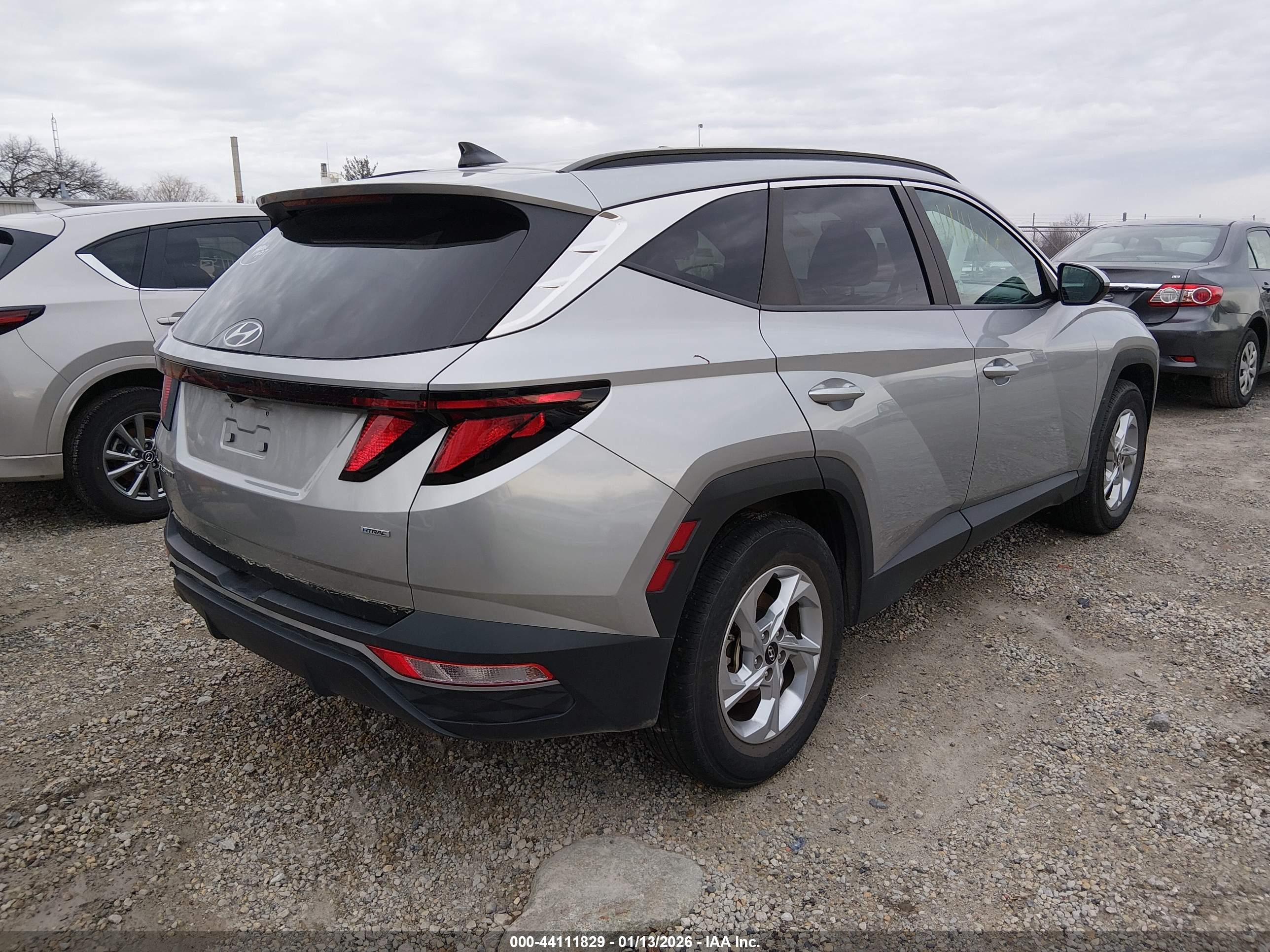 HYUNDAI TUCSON image 4