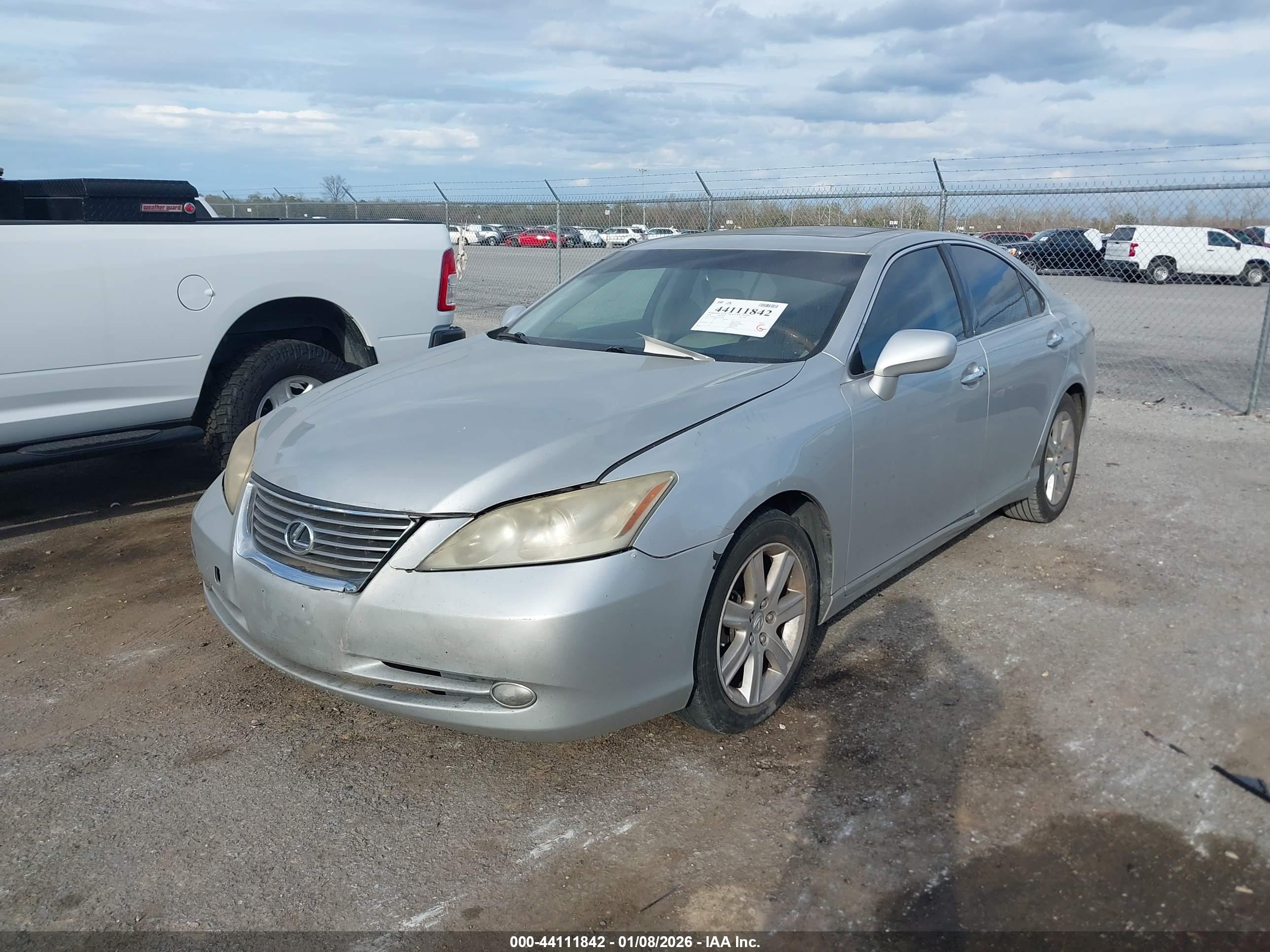 LEXUS ES image 2