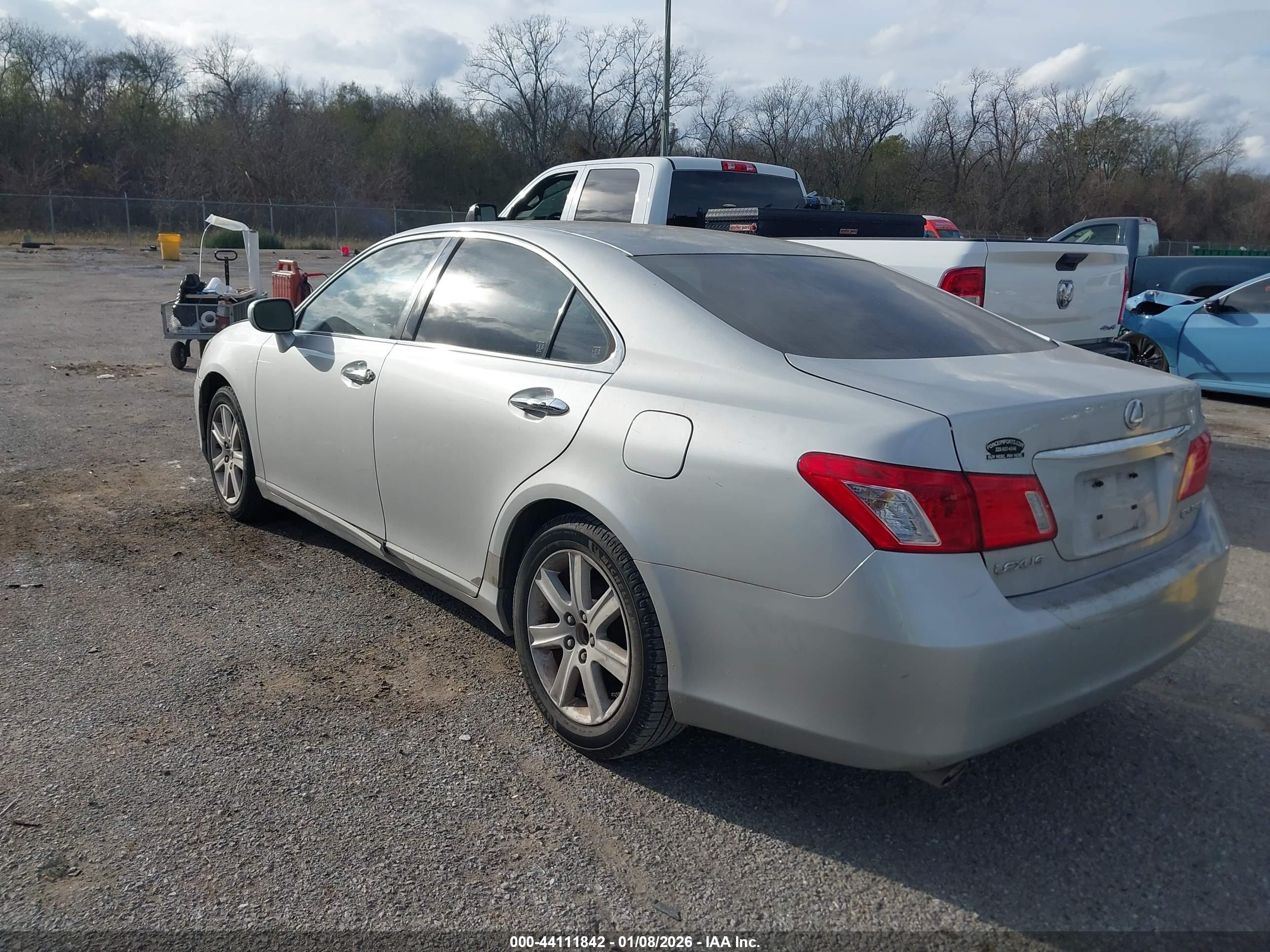 LEXUS ES image 3