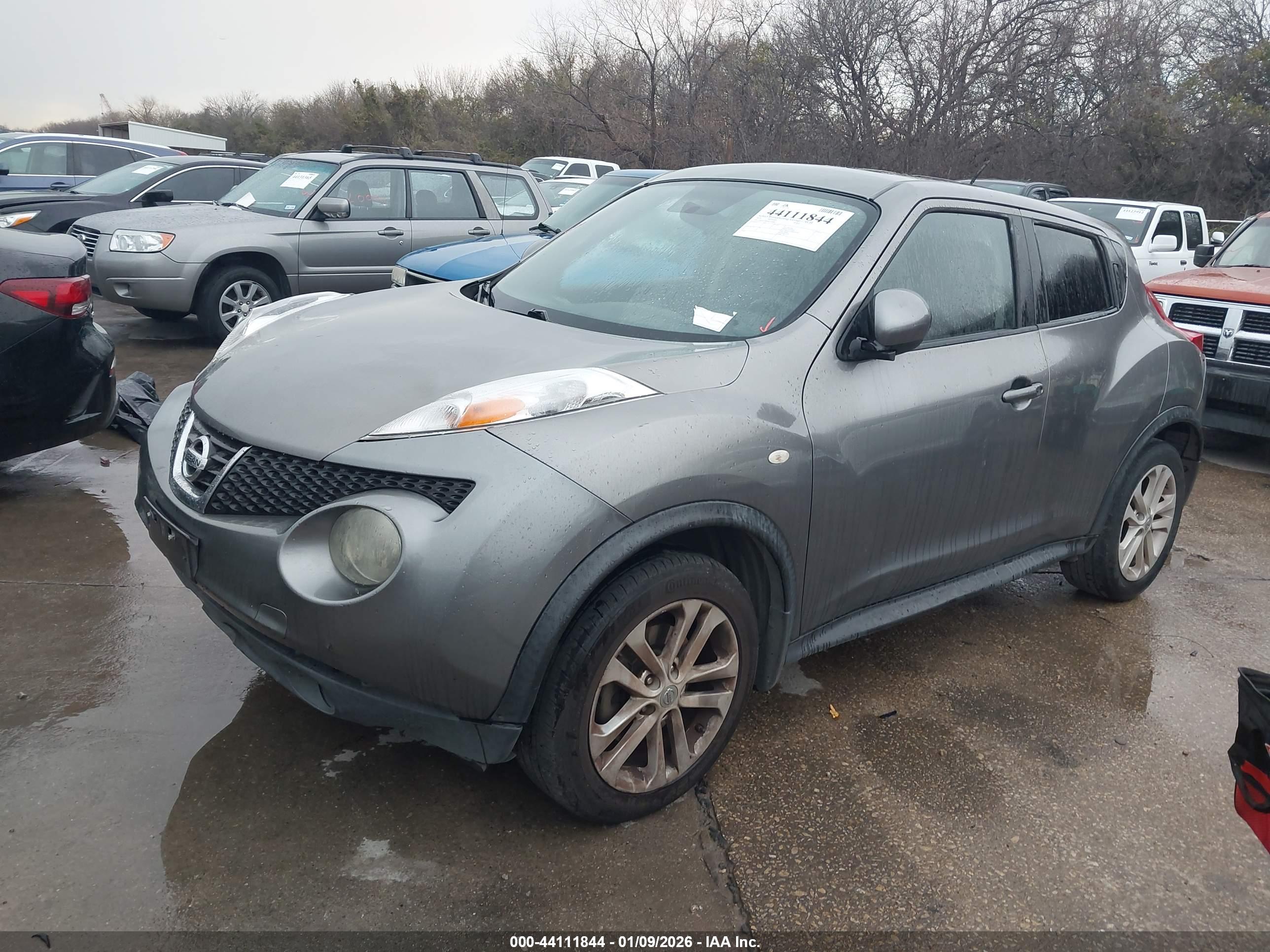 NISSAN JUKE image 2