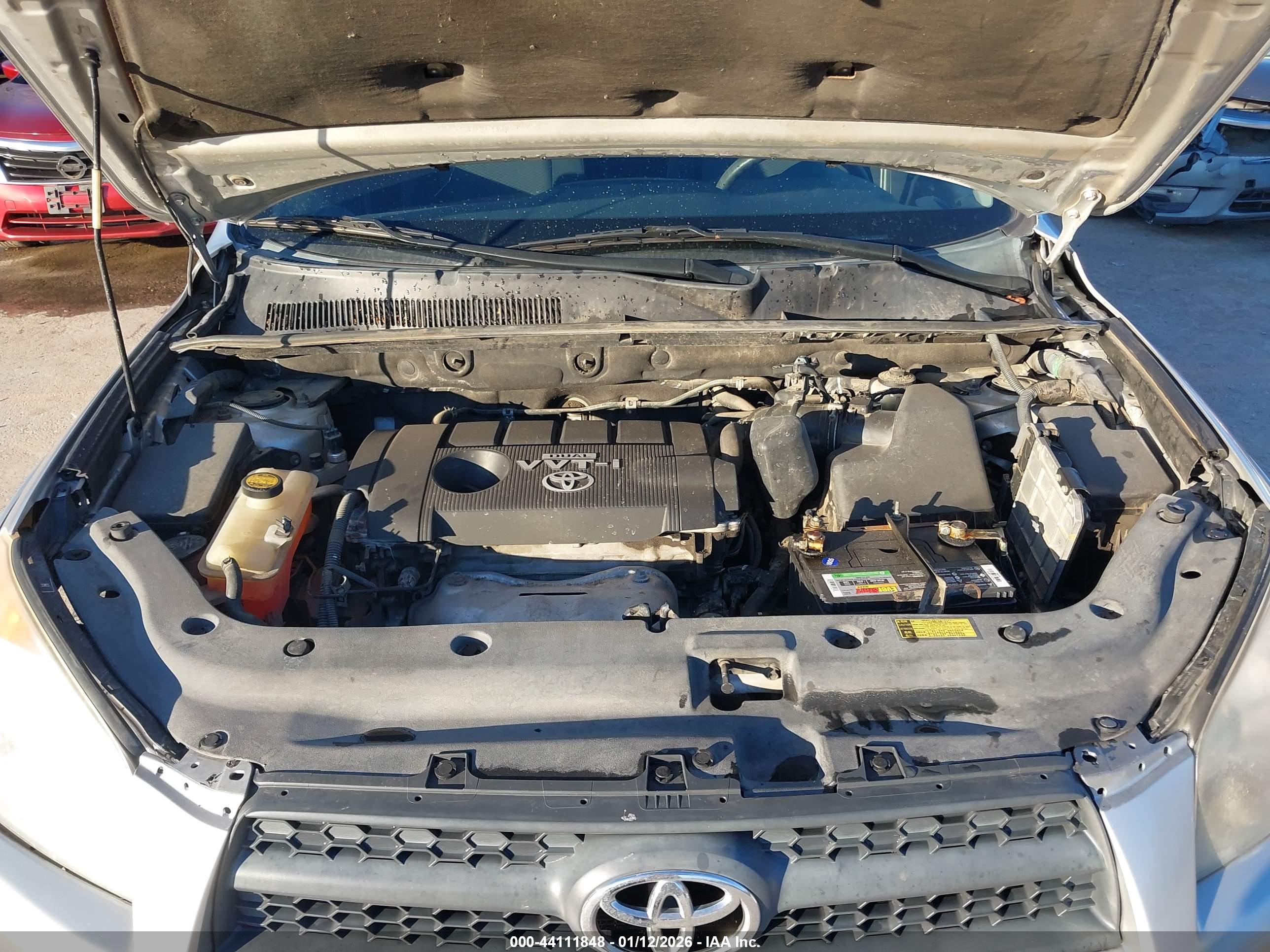 TOYOTA RAV4 image 10