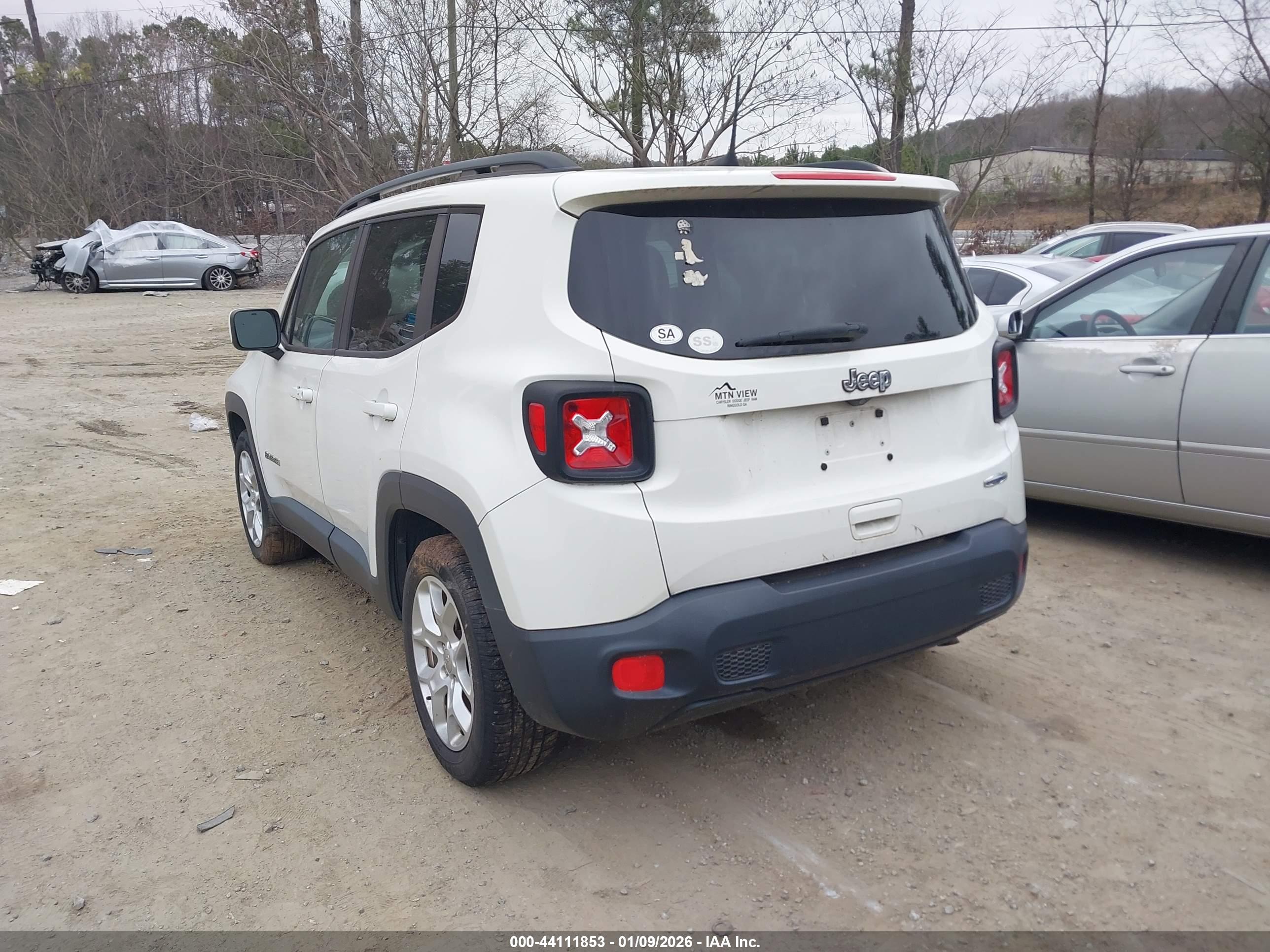 JEEP RENEGADE image 3