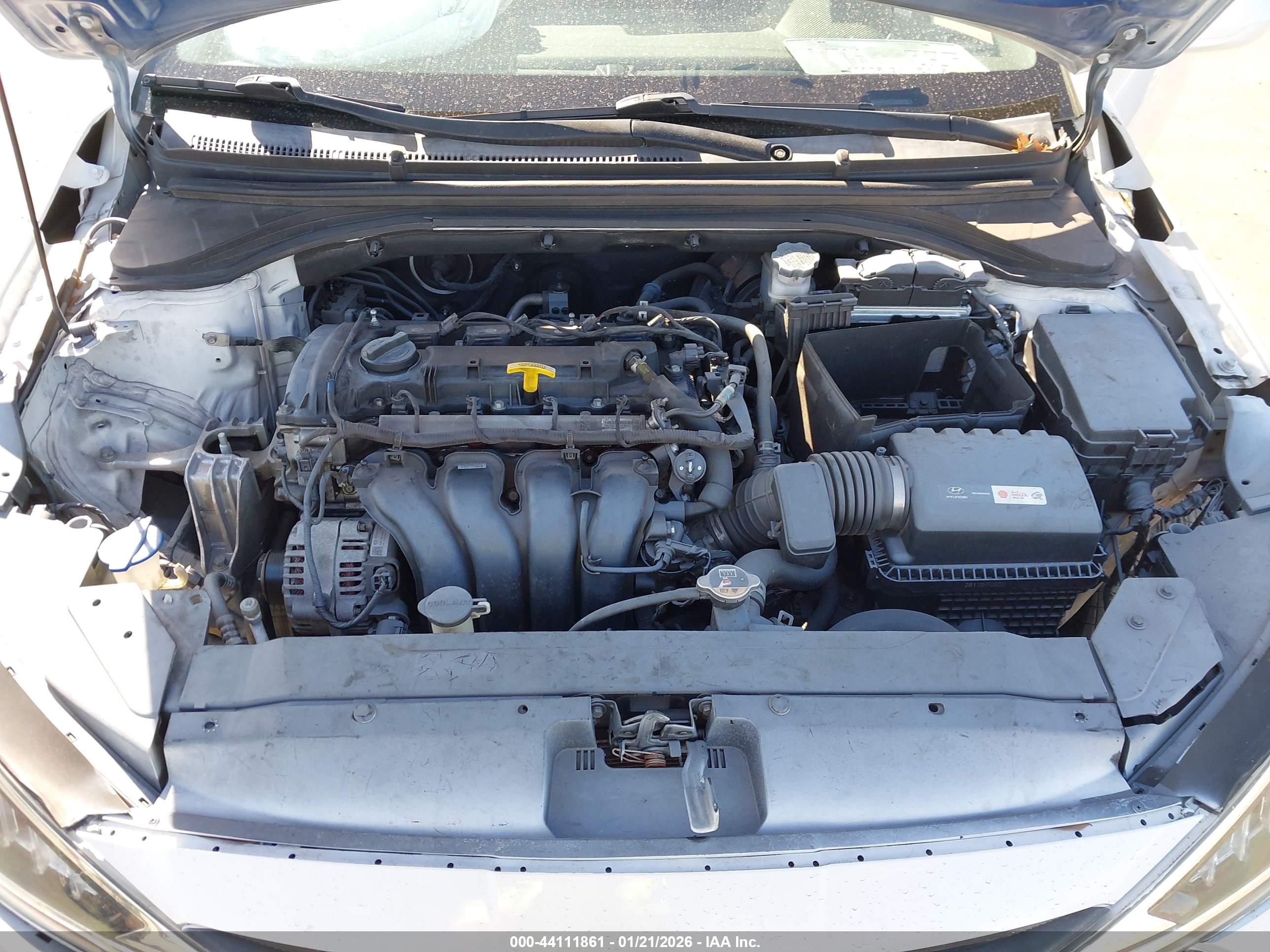HYUNDAI ELANTRA image 10