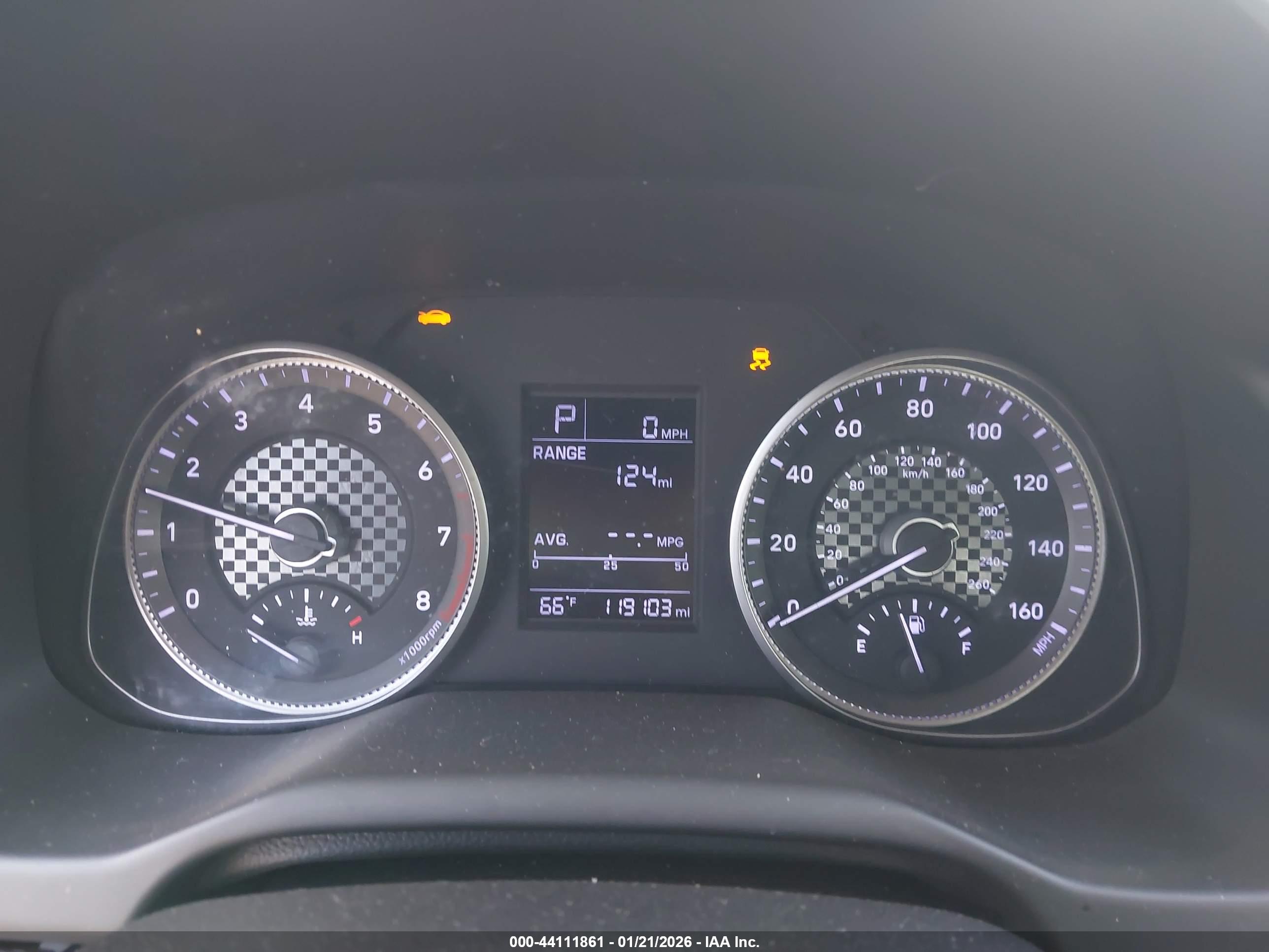HYUNDAI ELANTRA image 7