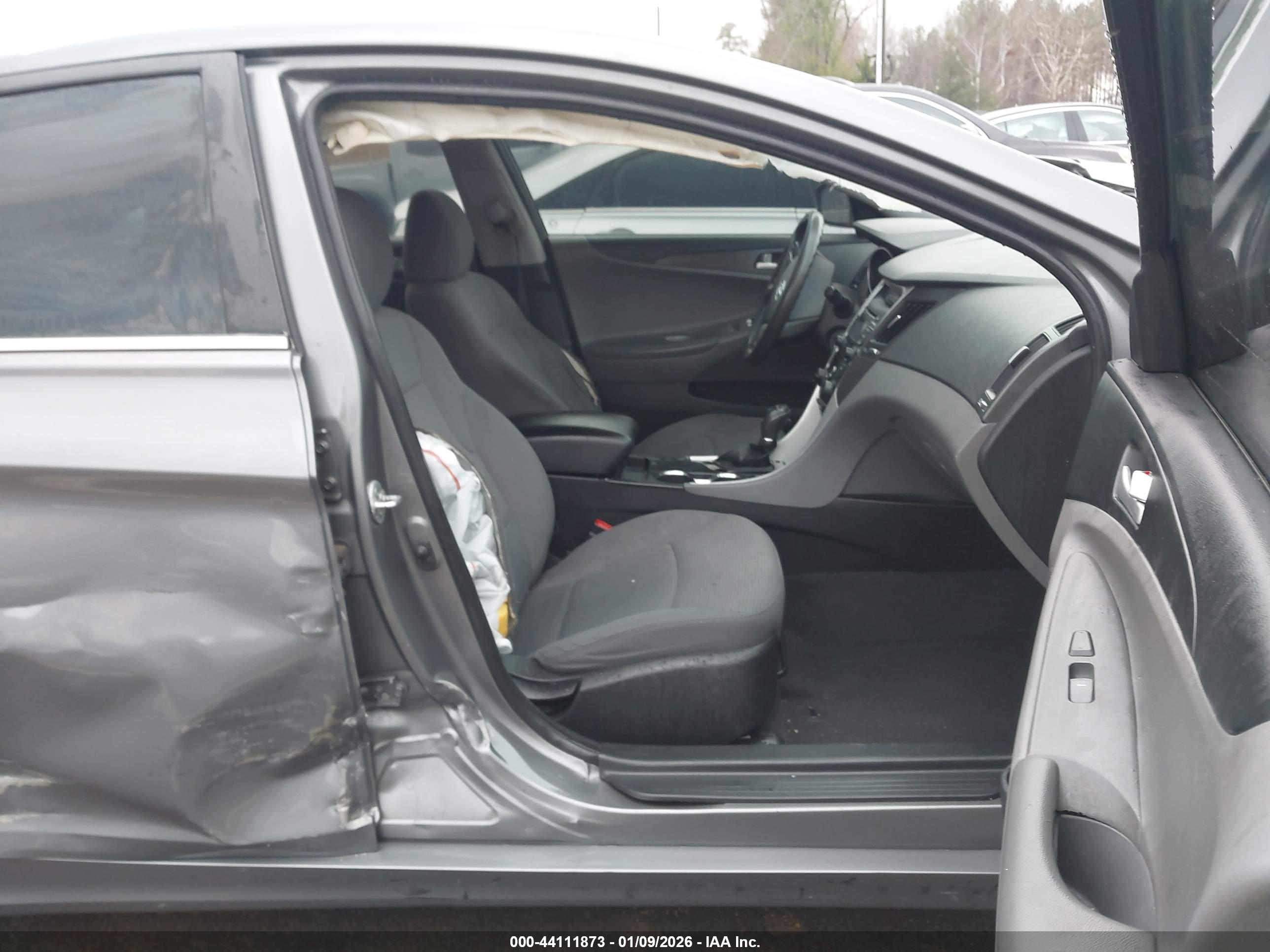 HYUNDAI SONATA image 5
