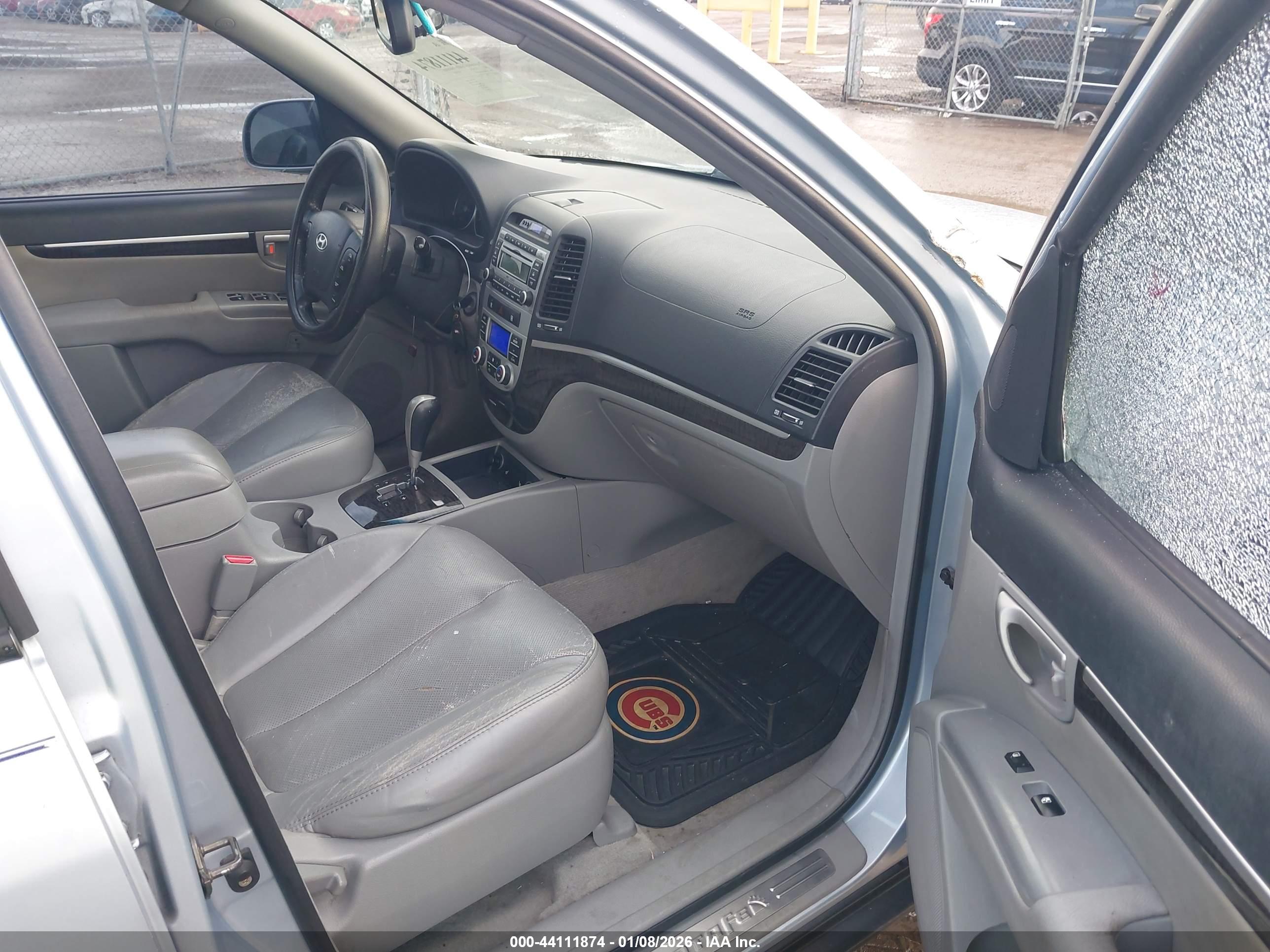 HYUNDAI SANTA image 5