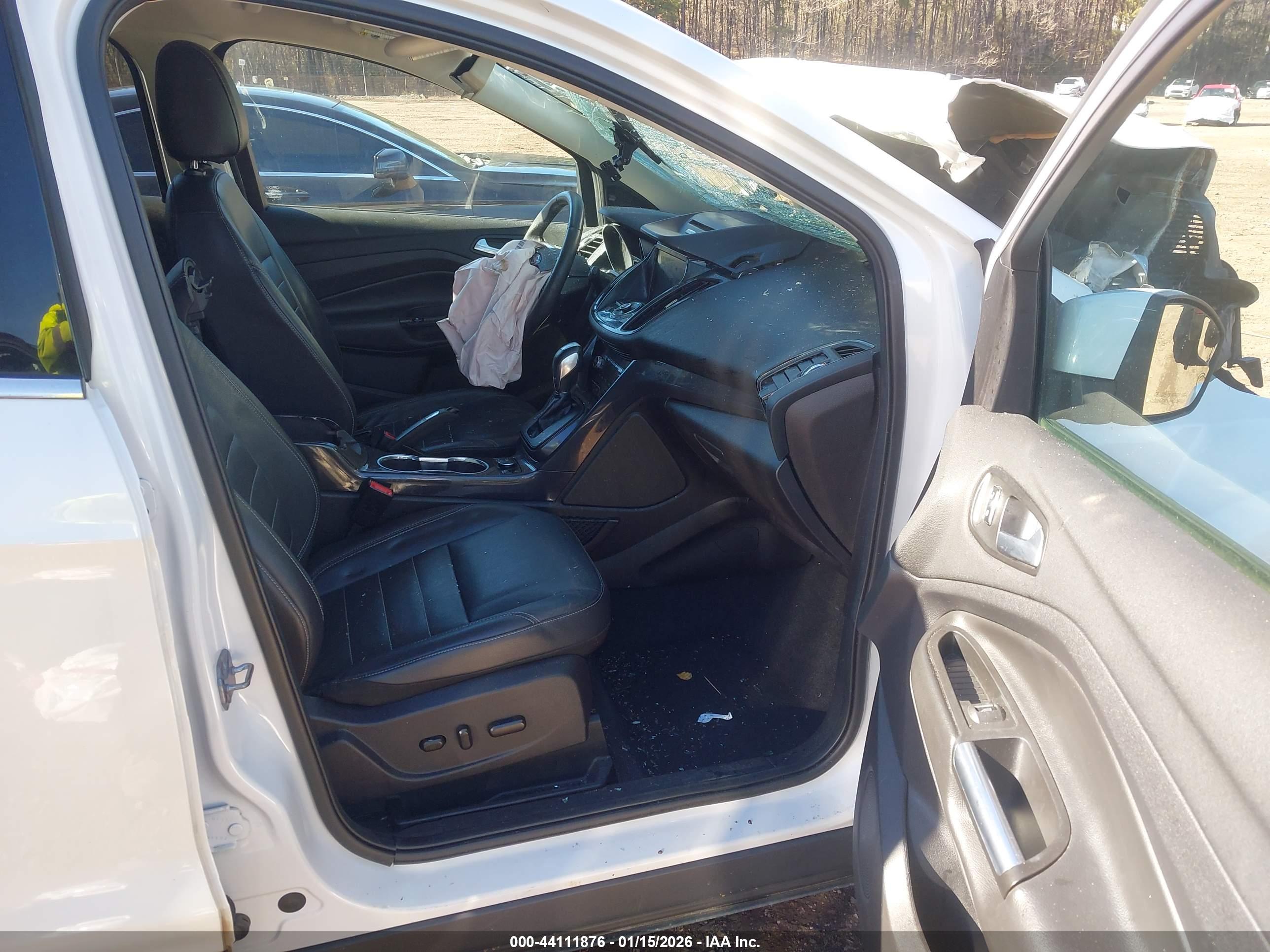 FORD ESCAPE image 5