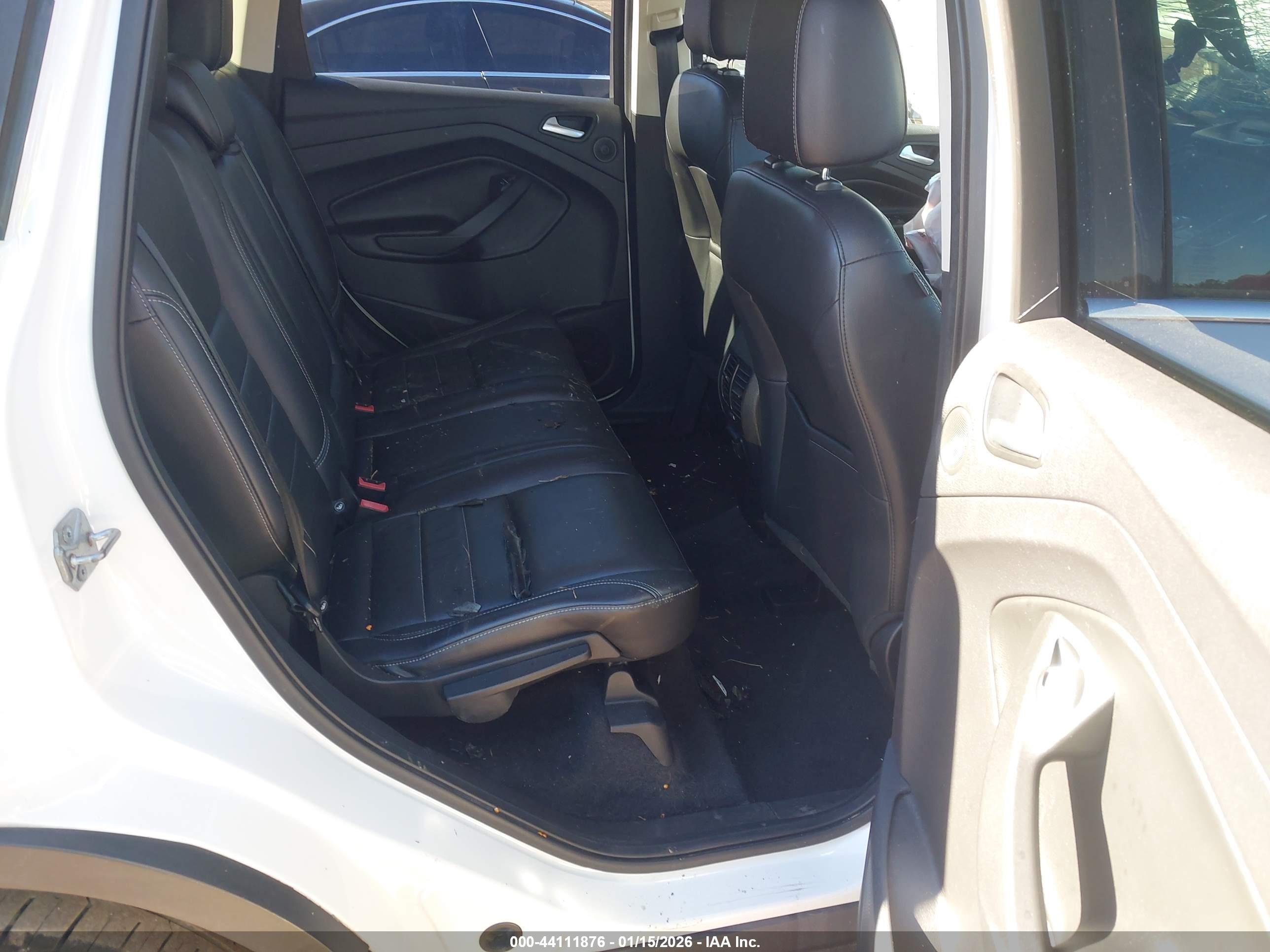 FORD ESCAPE image 8