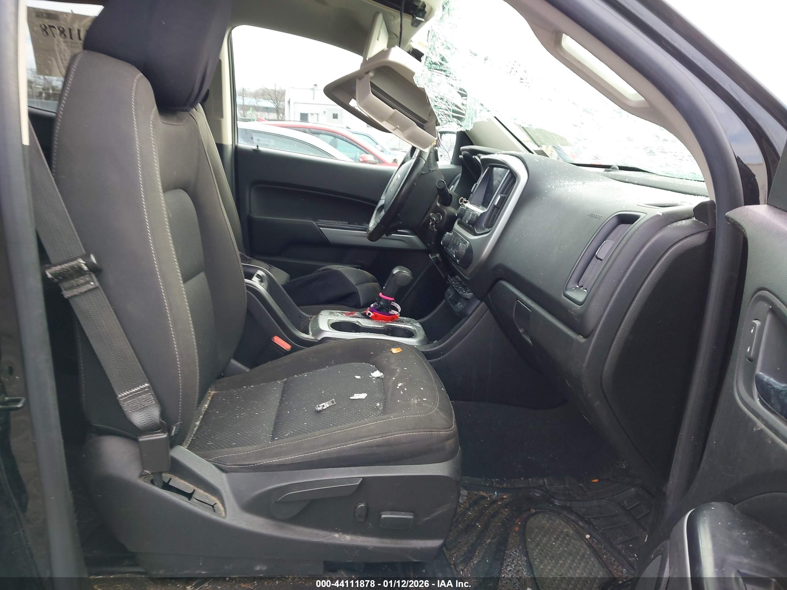 CHEVROLET COLORADO image 5