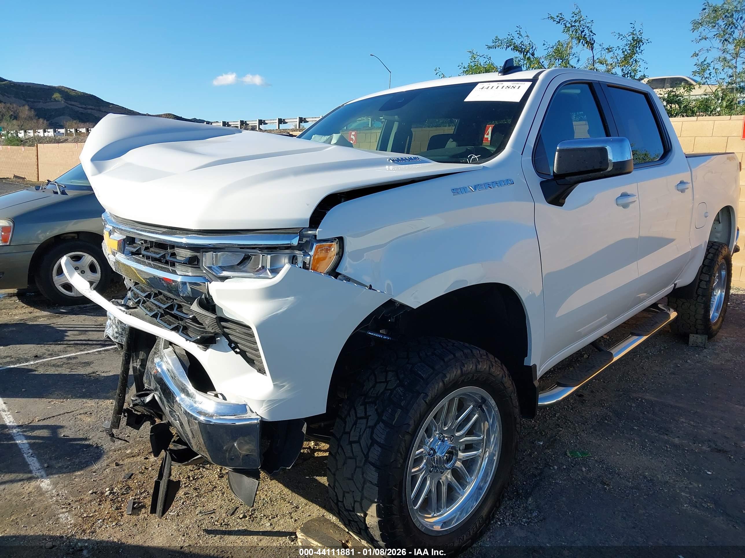 CHEVROLET SILVERADO image 2