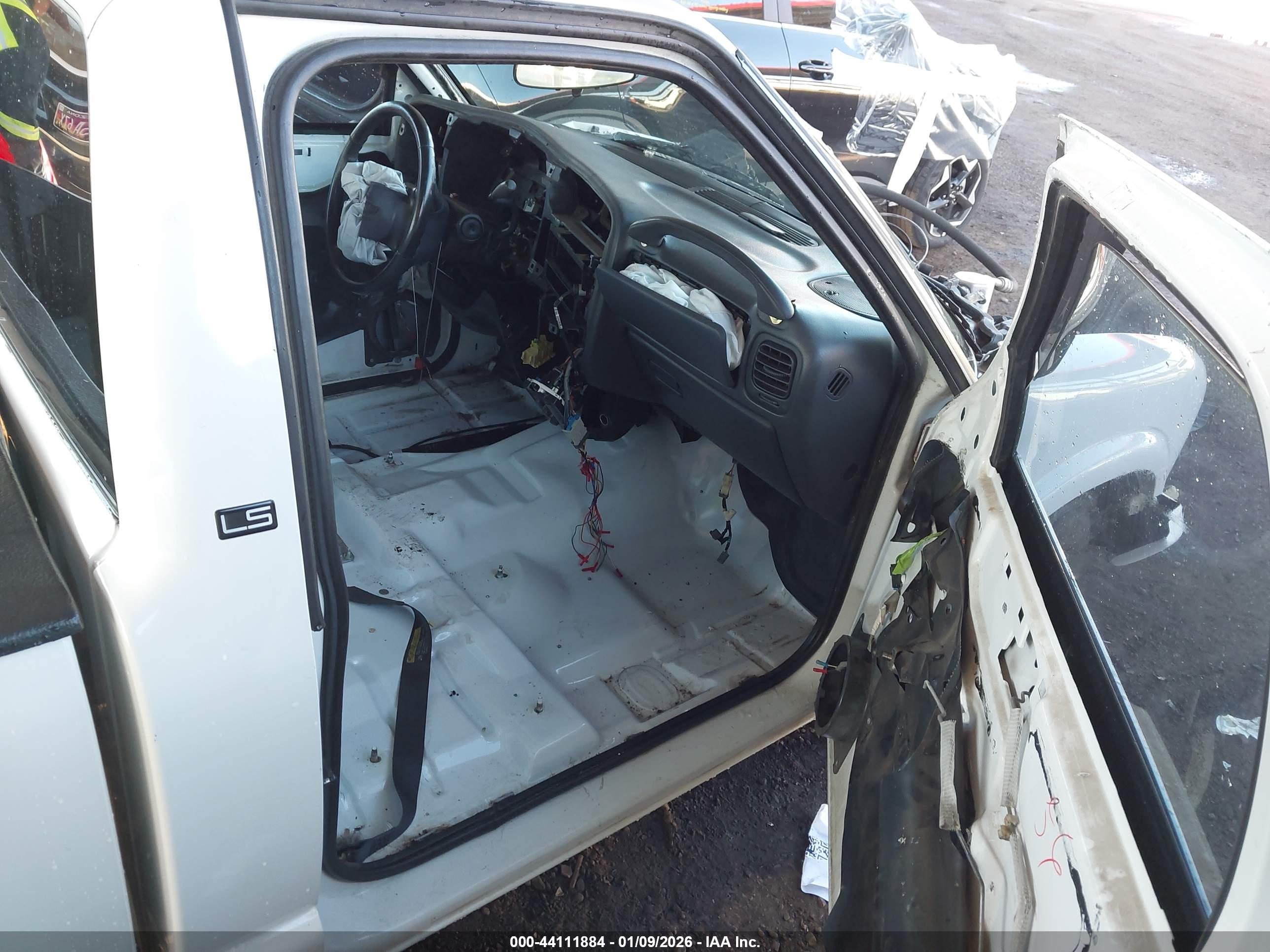 CHEVROLET S-10 image 5