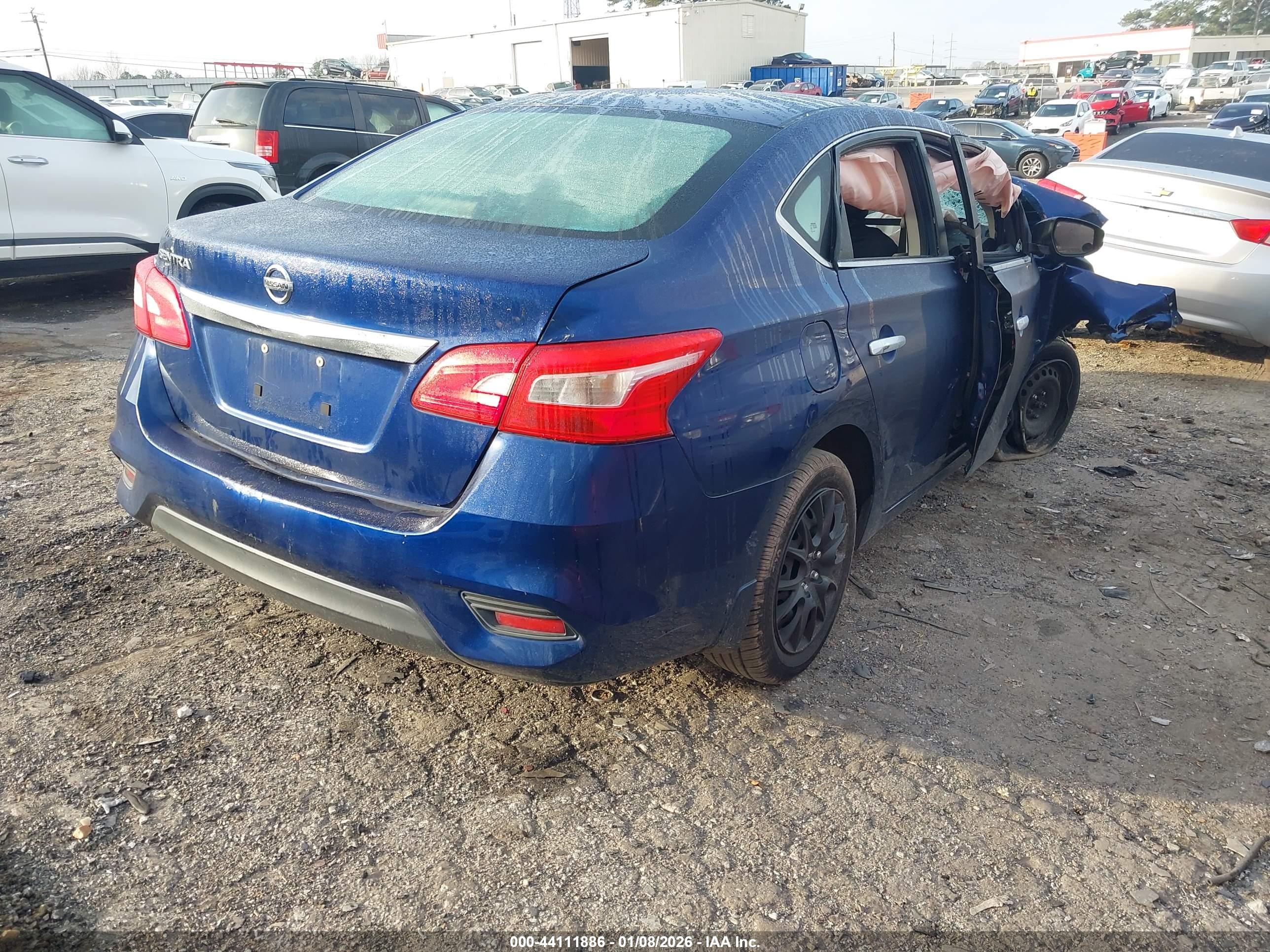 NISSAN SENTRA image 4