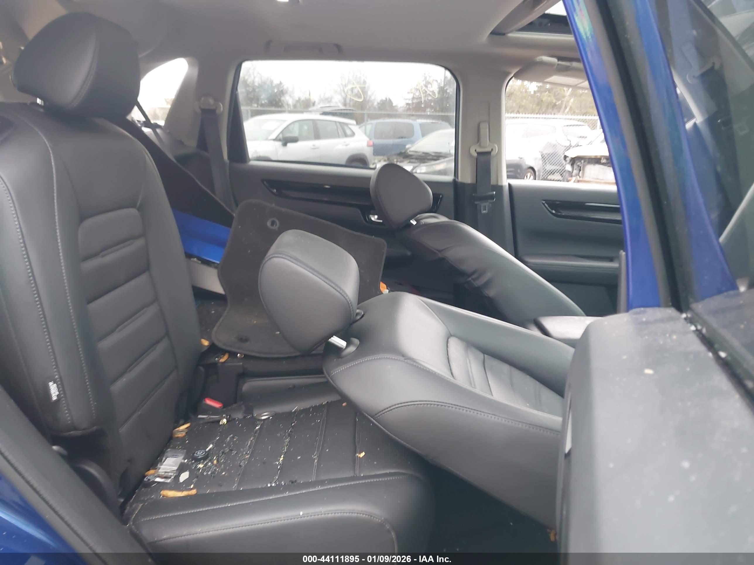 HONDA CR-V image 8