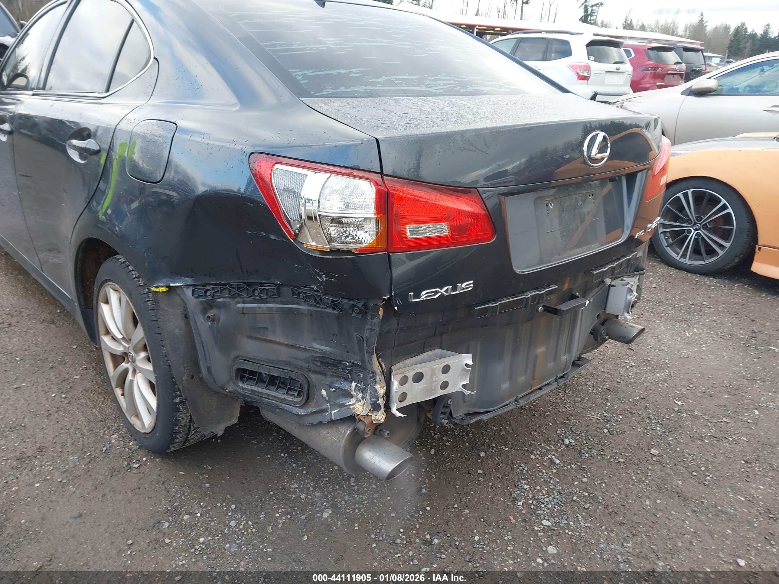 LEXUS IS image 6