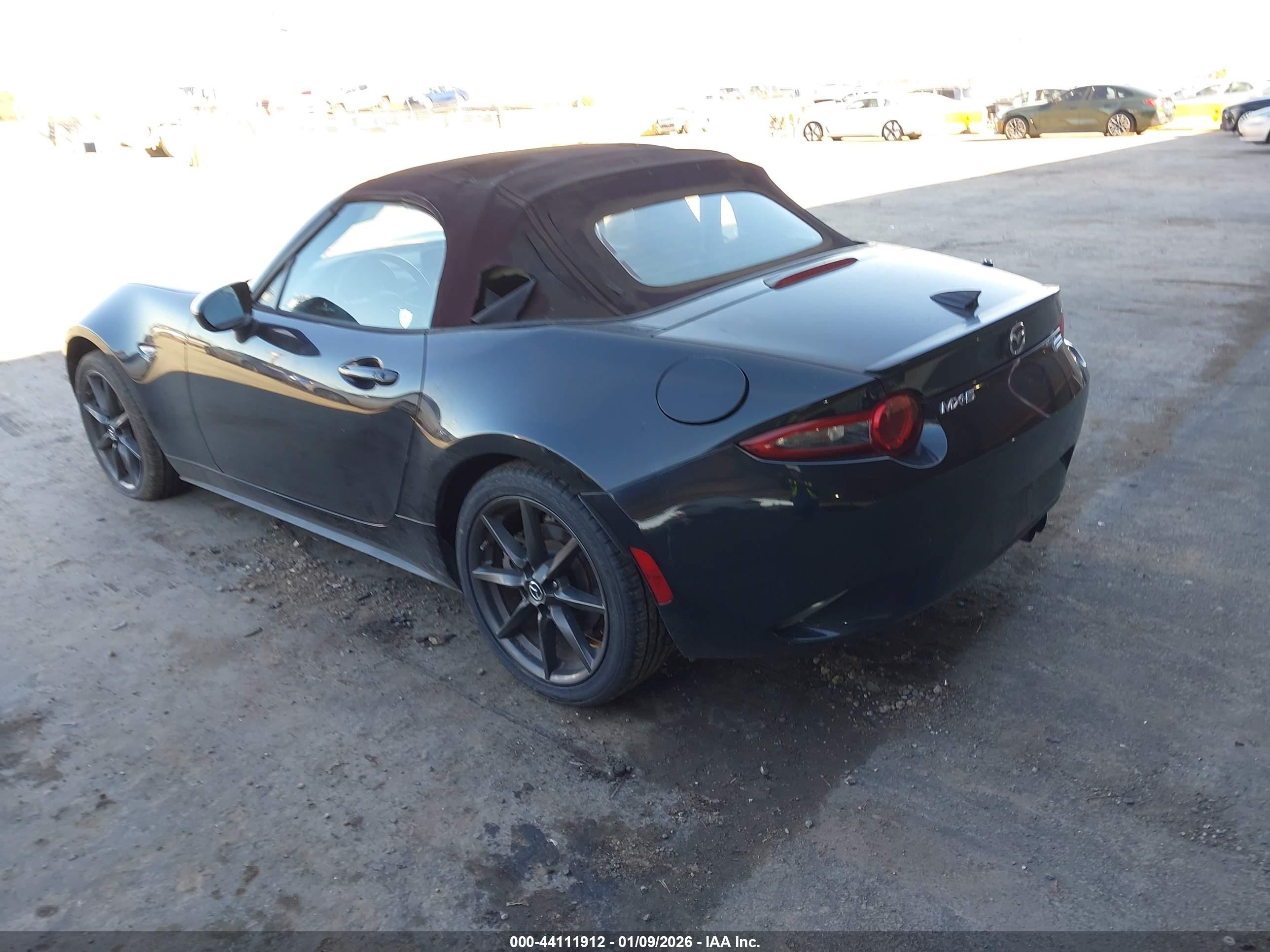 MAZDA MX-5 image 3