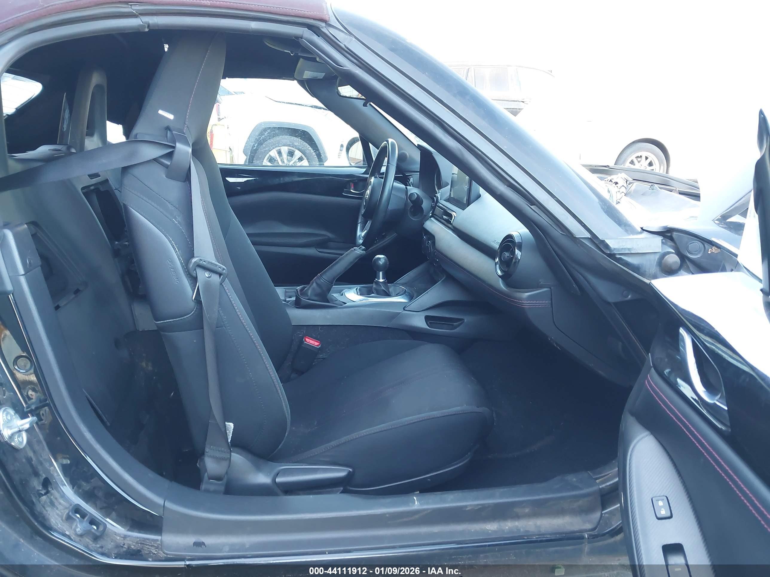 MAZDA MX-5 image 5