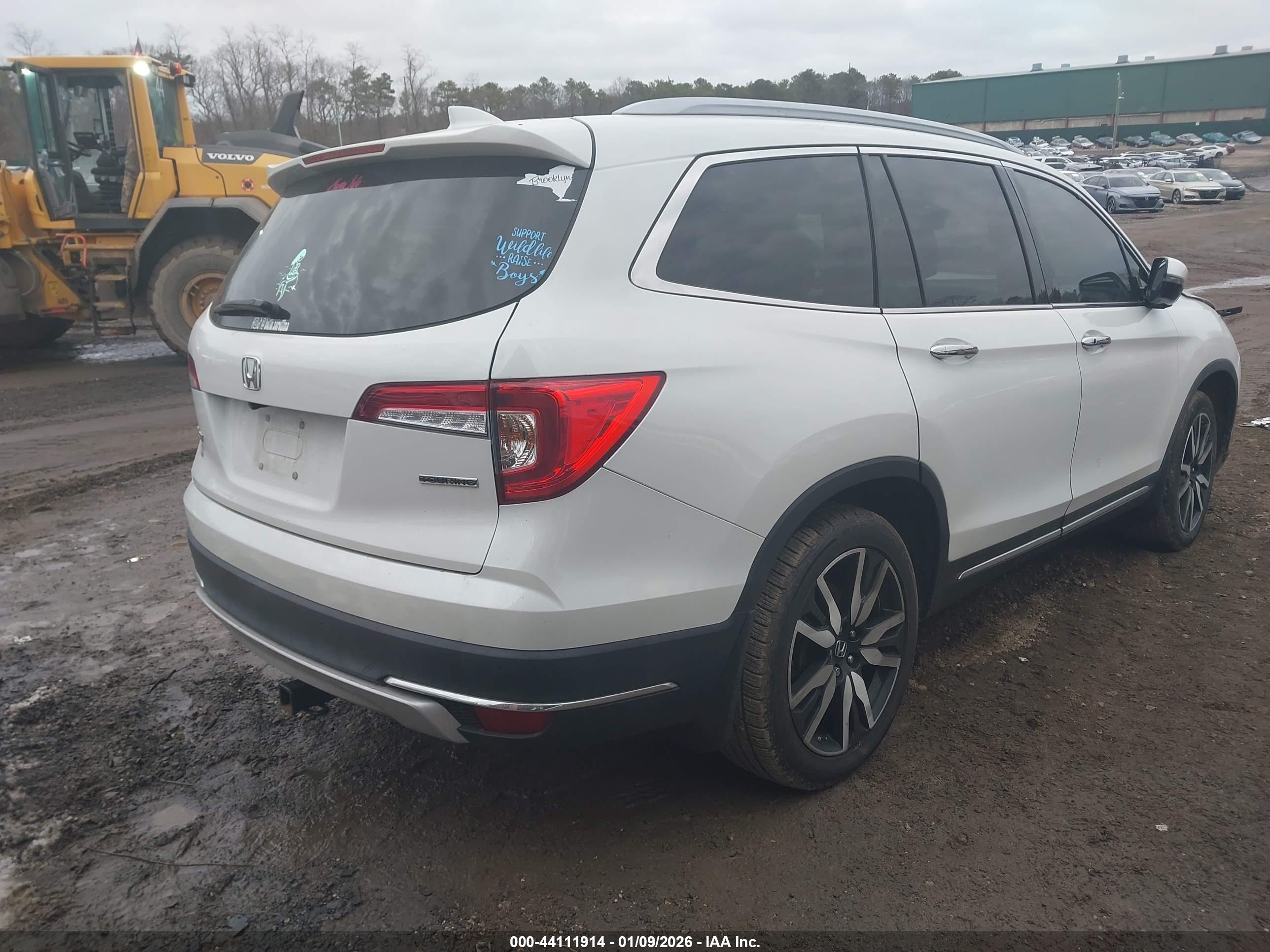 HONDA PILOT image 4