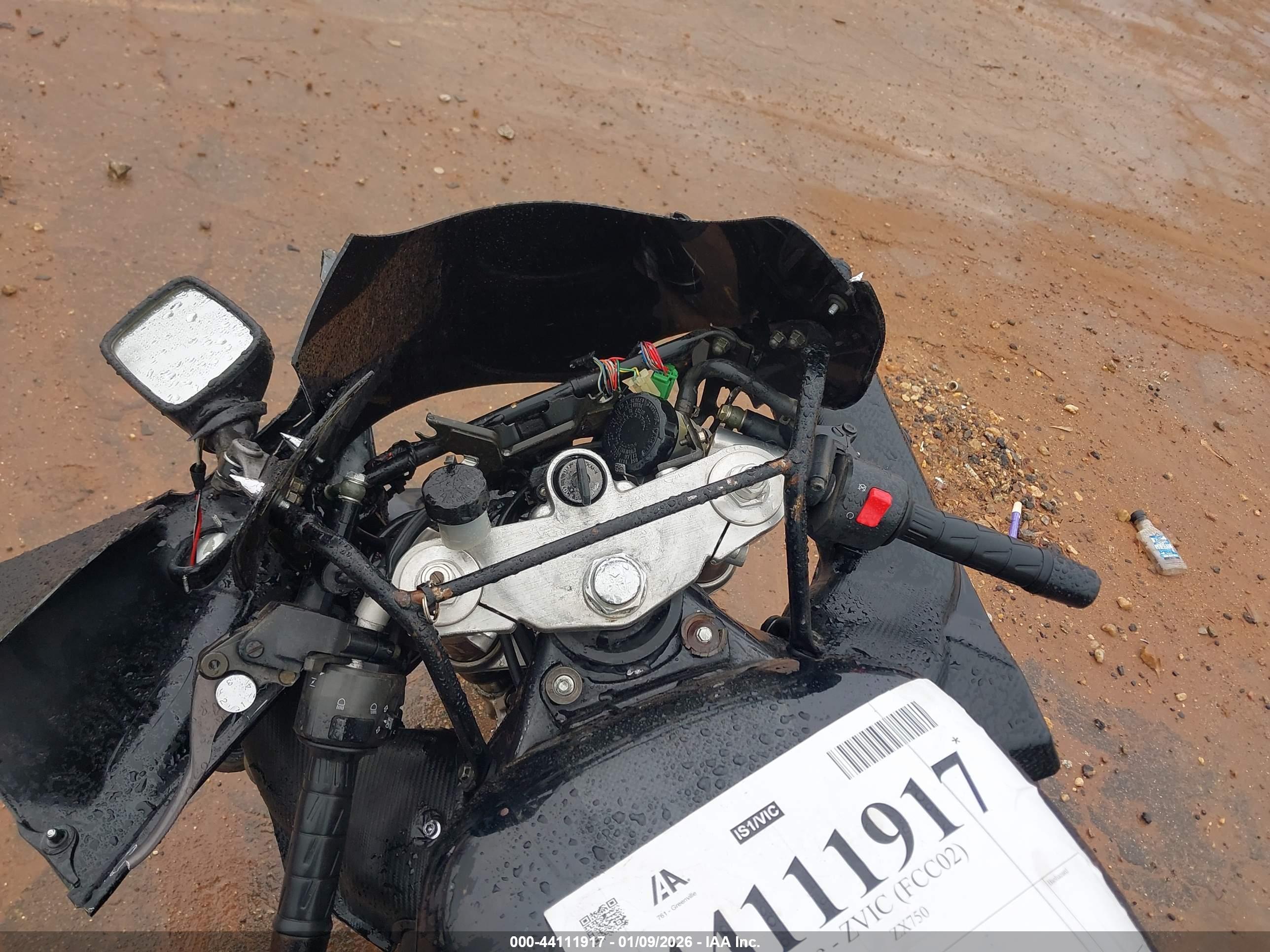 KAWASAKI ZX750 image 7