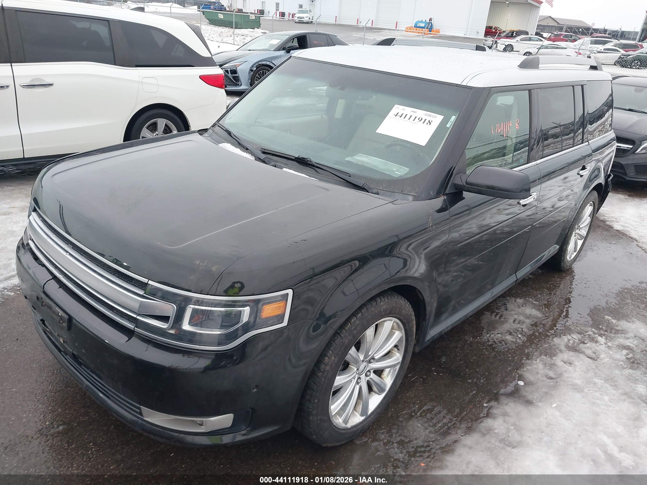 FORD FLEX image 2