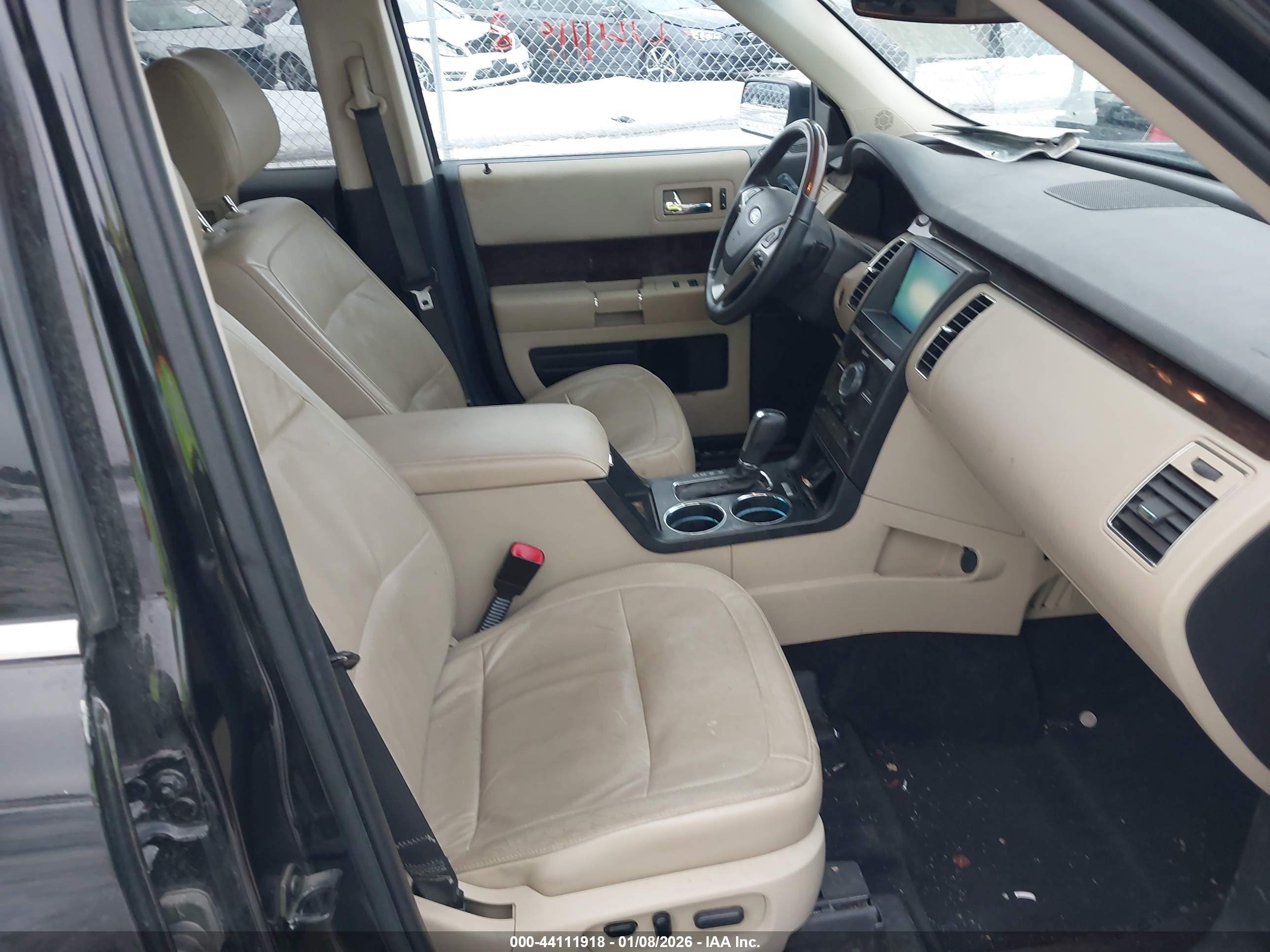 FORD FLEX image 5