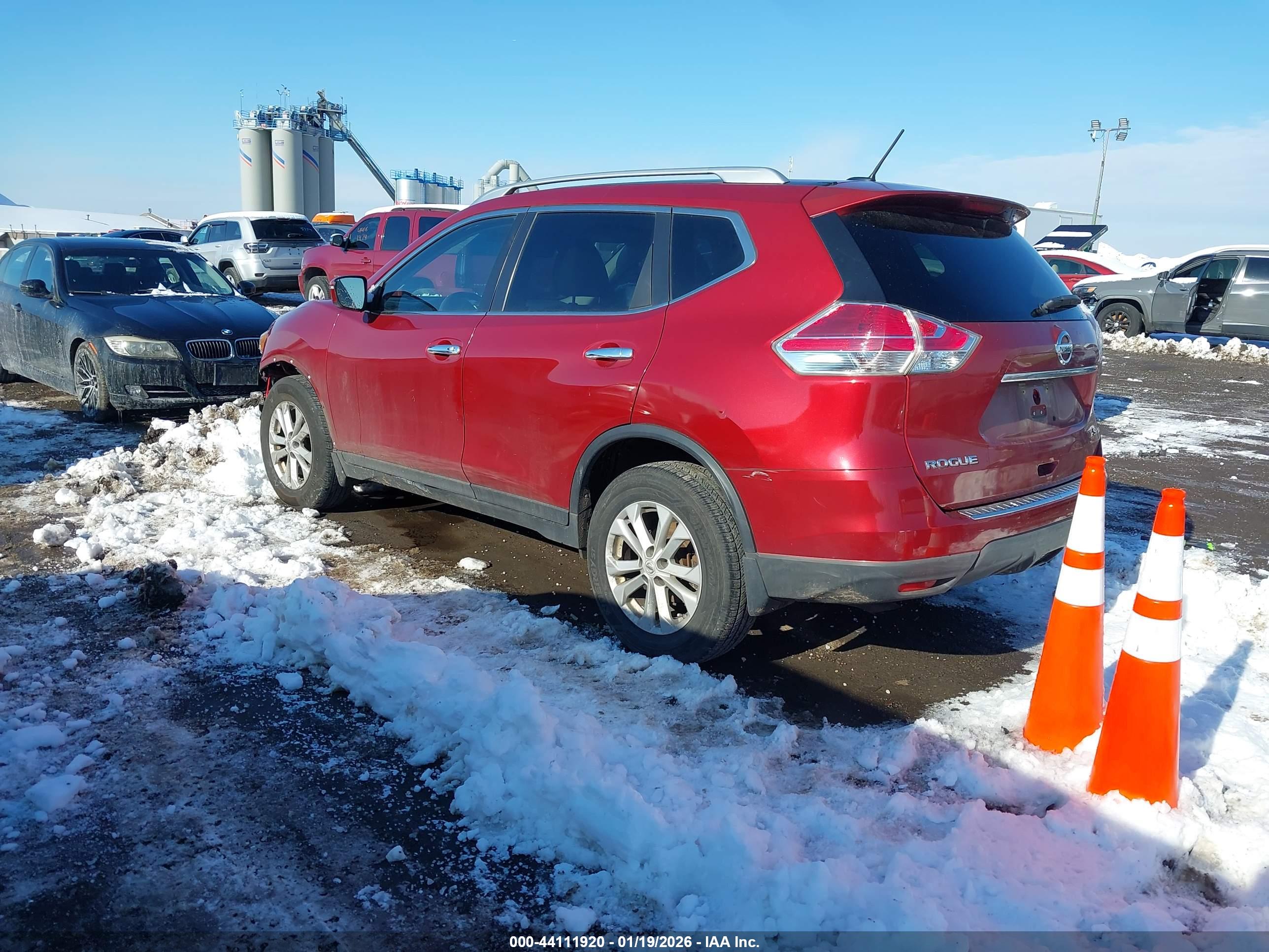 NISSAN ROGUE image 3
