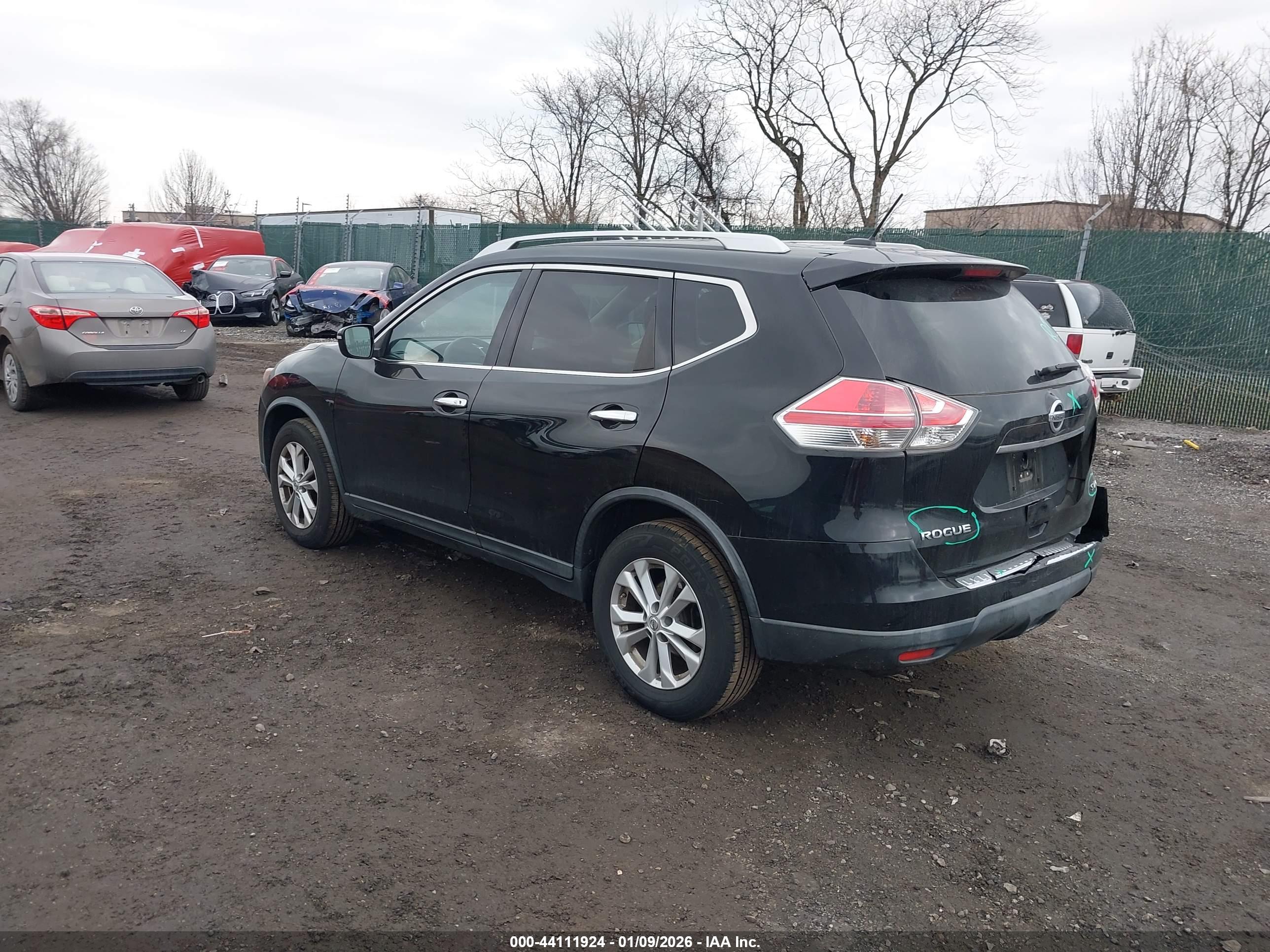 NISSAN ROGUE image 3