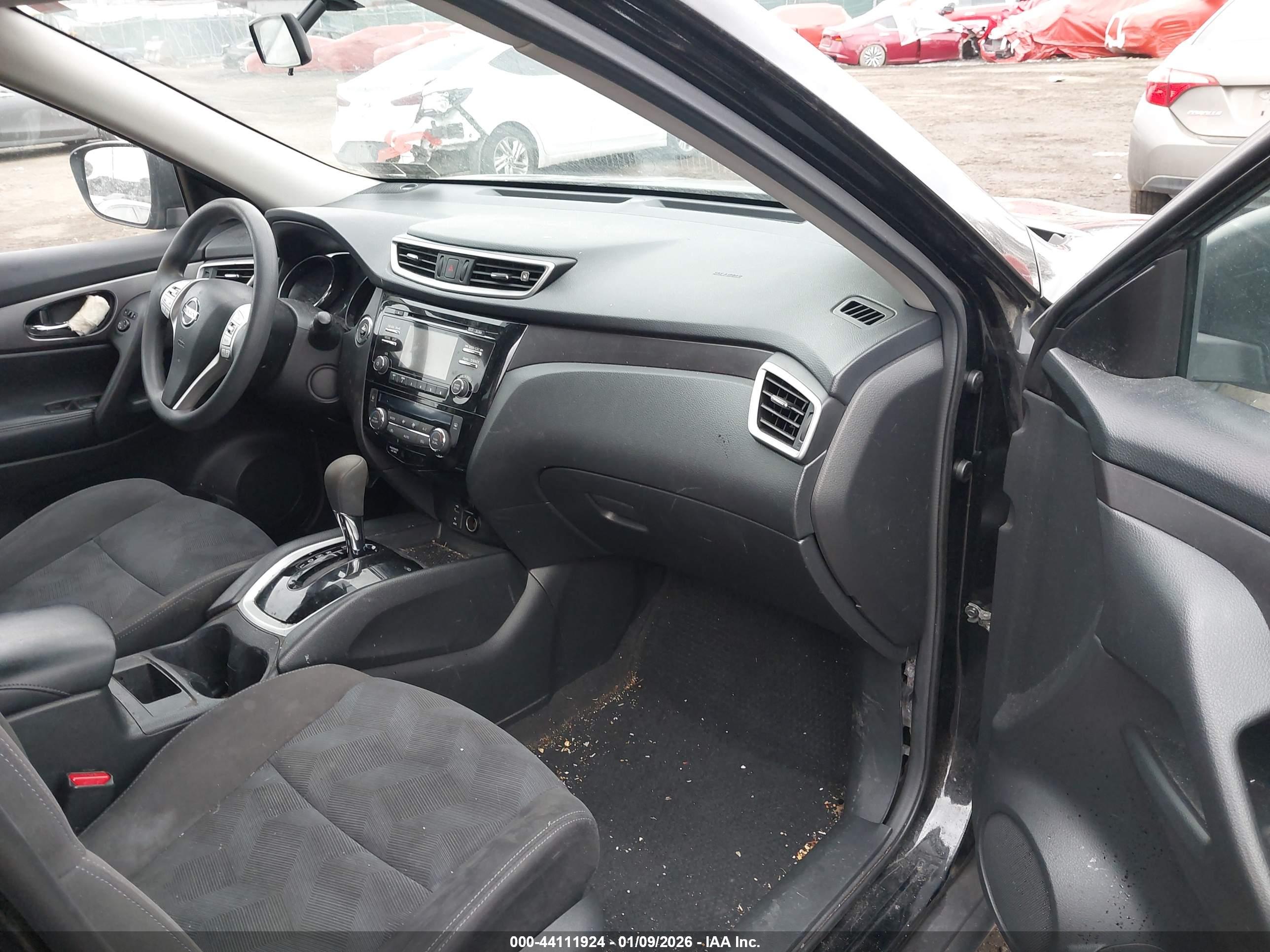 NISSAN ROGUE image 5
