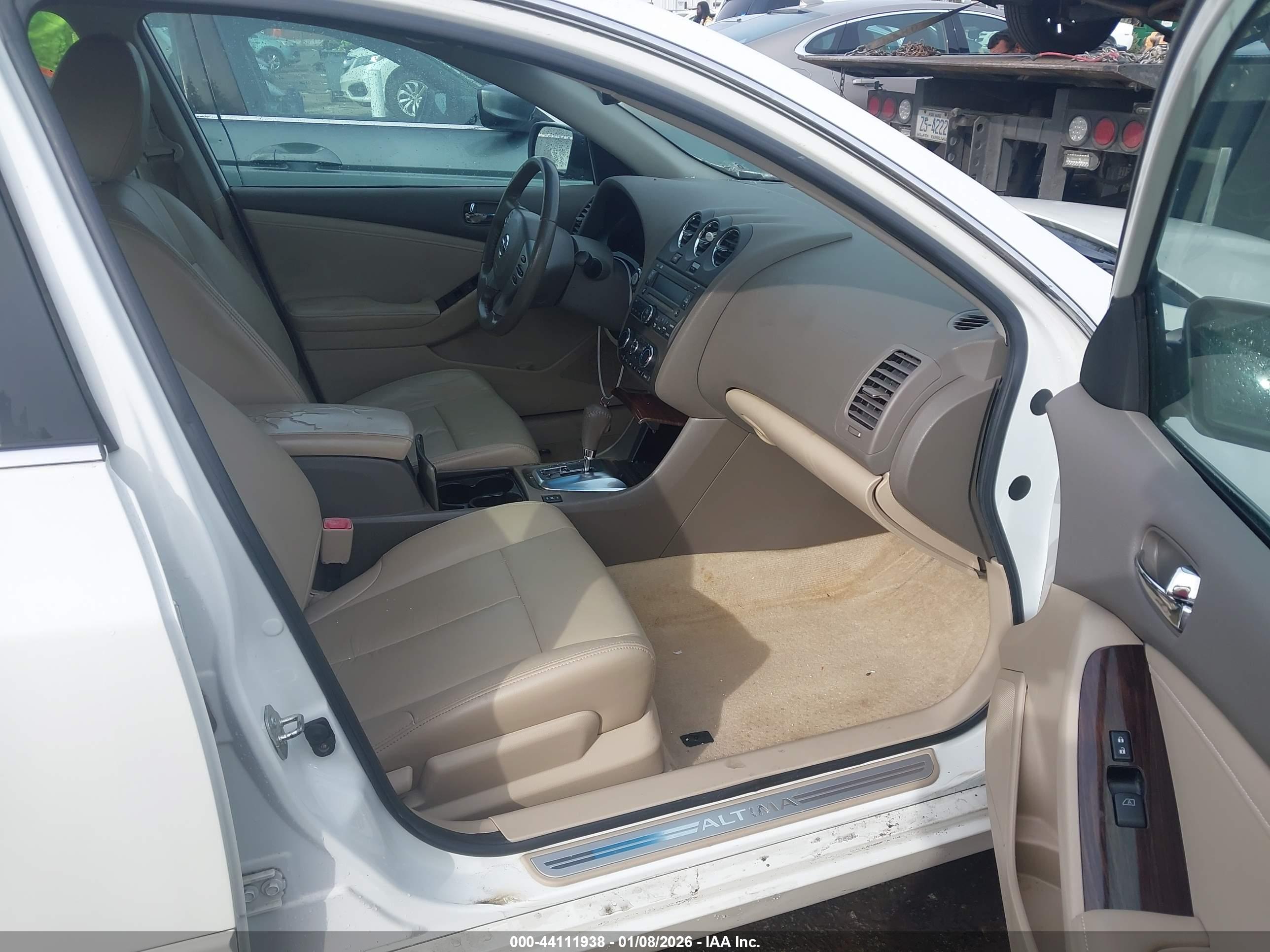 NISSAN ALTIMA image 5