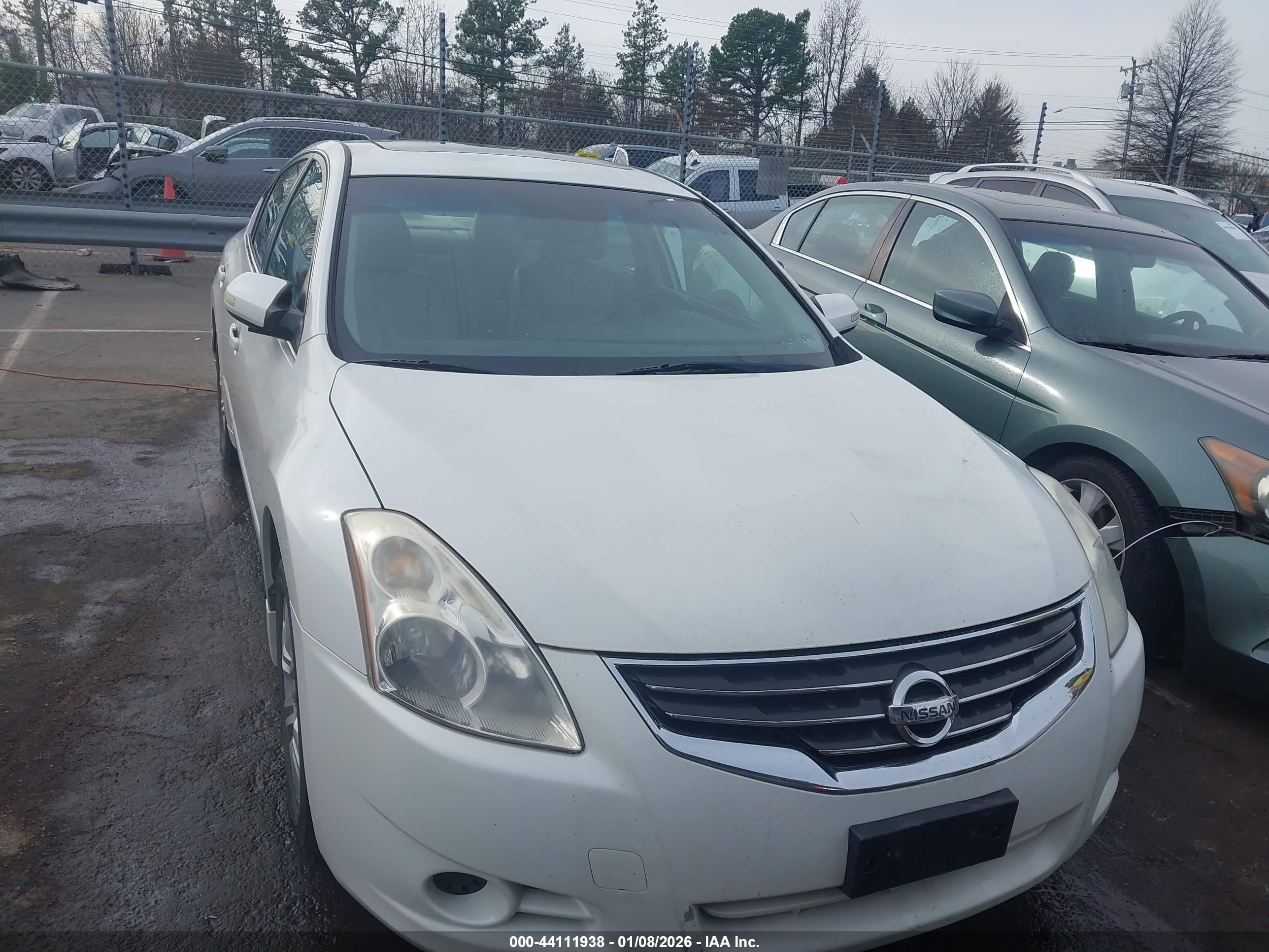 NISSAN ALTIMA image 6