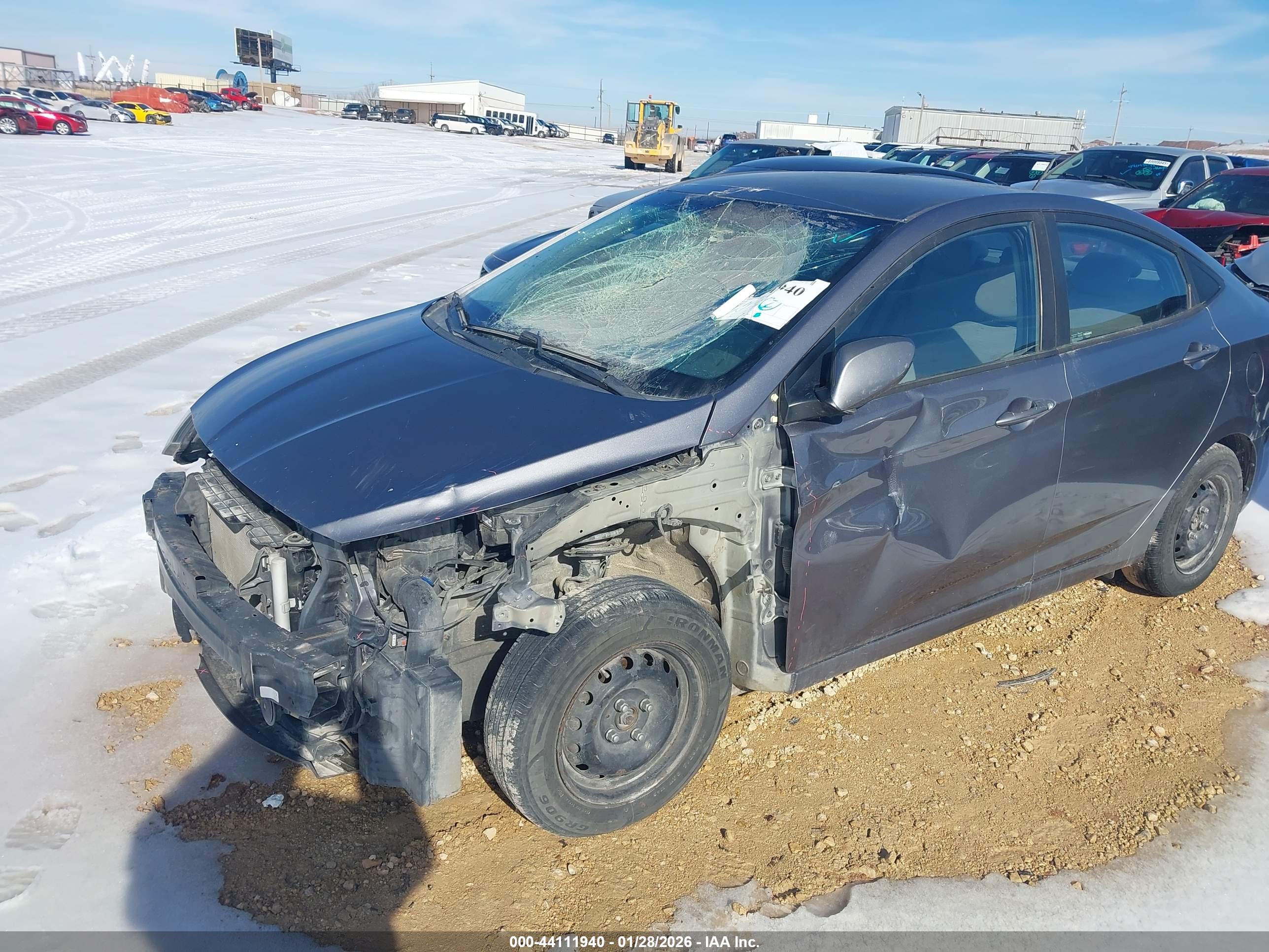 HYUNDAI ACCENT image 6