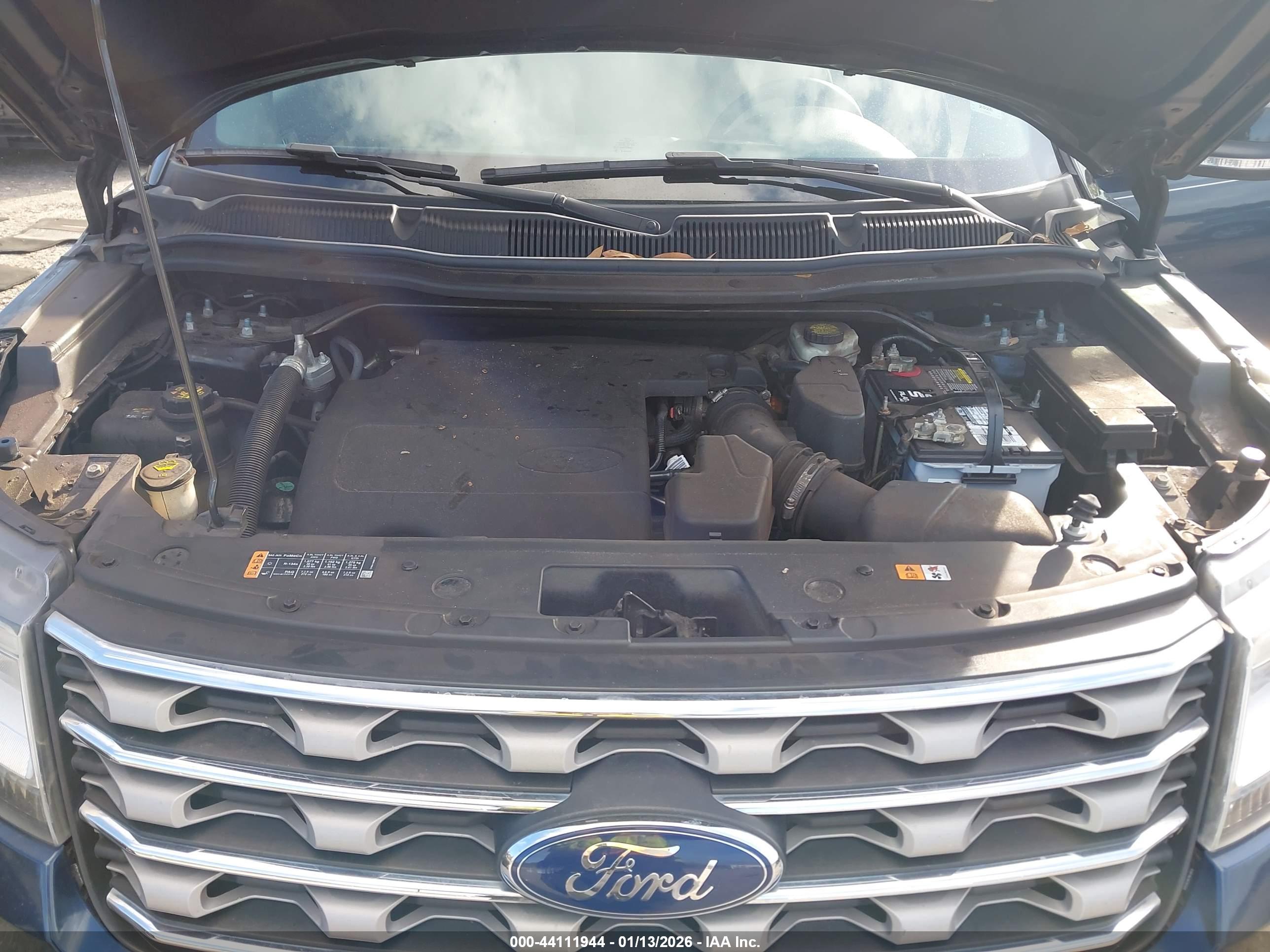 FORD EXPLORER image 10