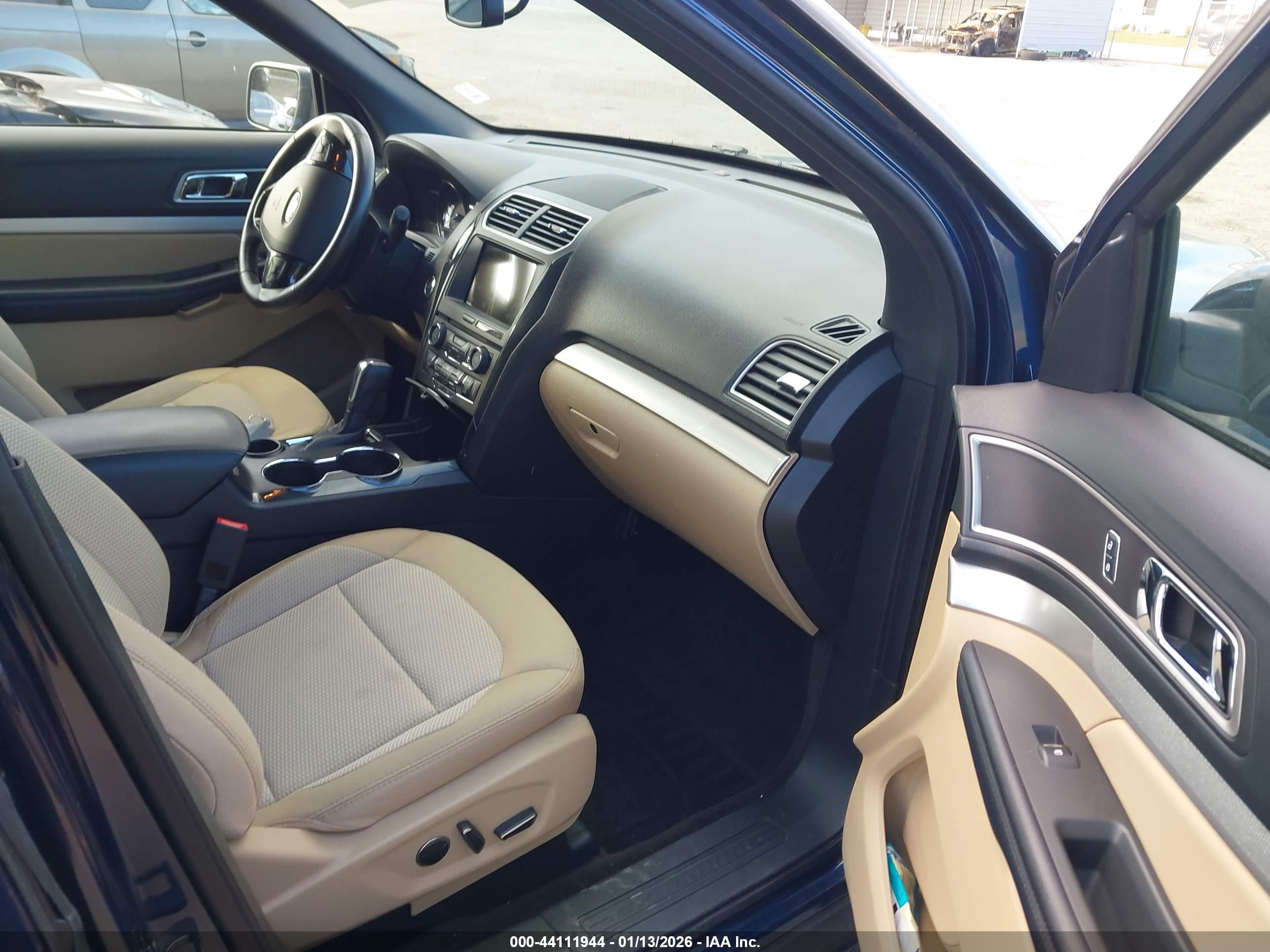 FORD EXPLORER image 5