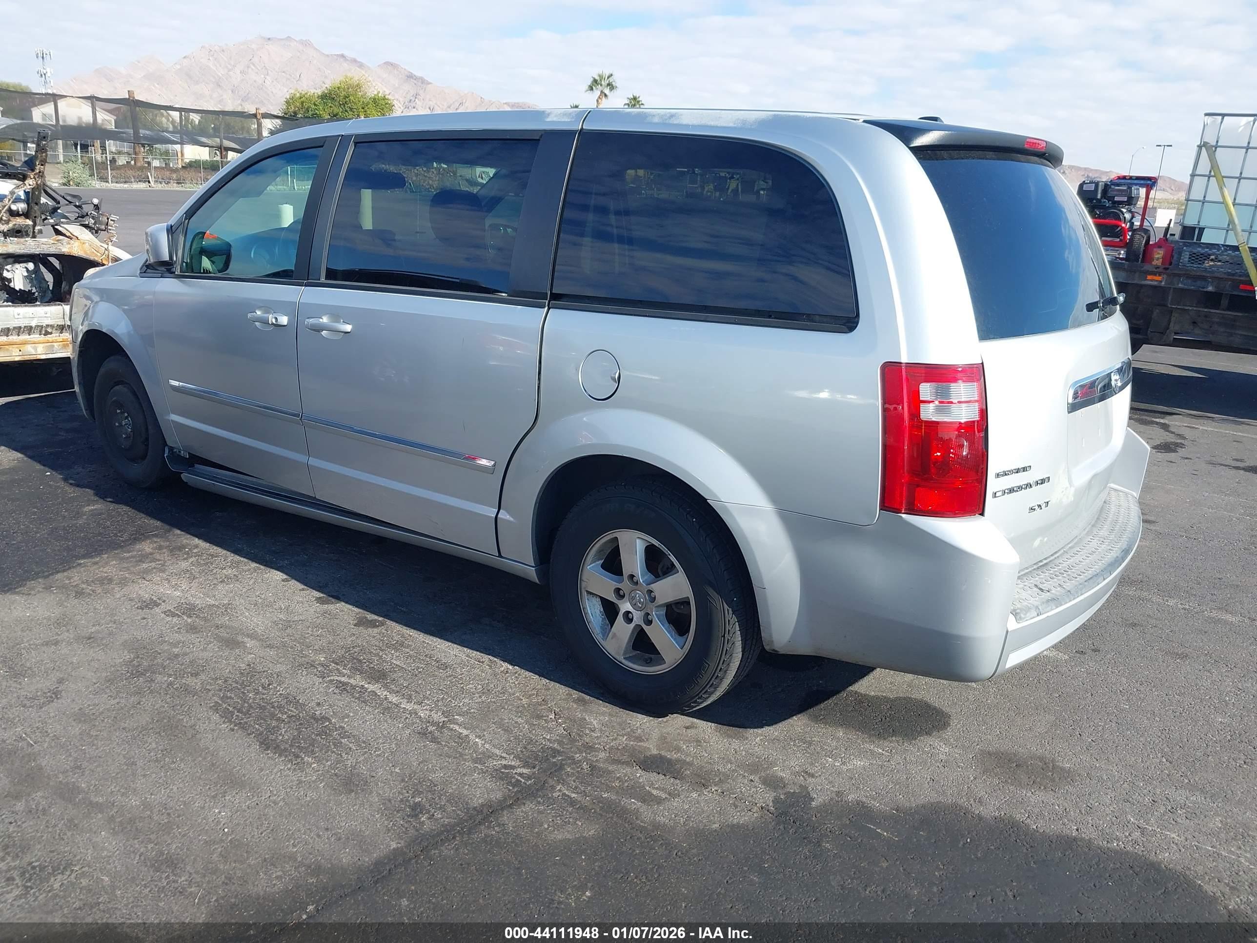 DODGE GRAND image 3