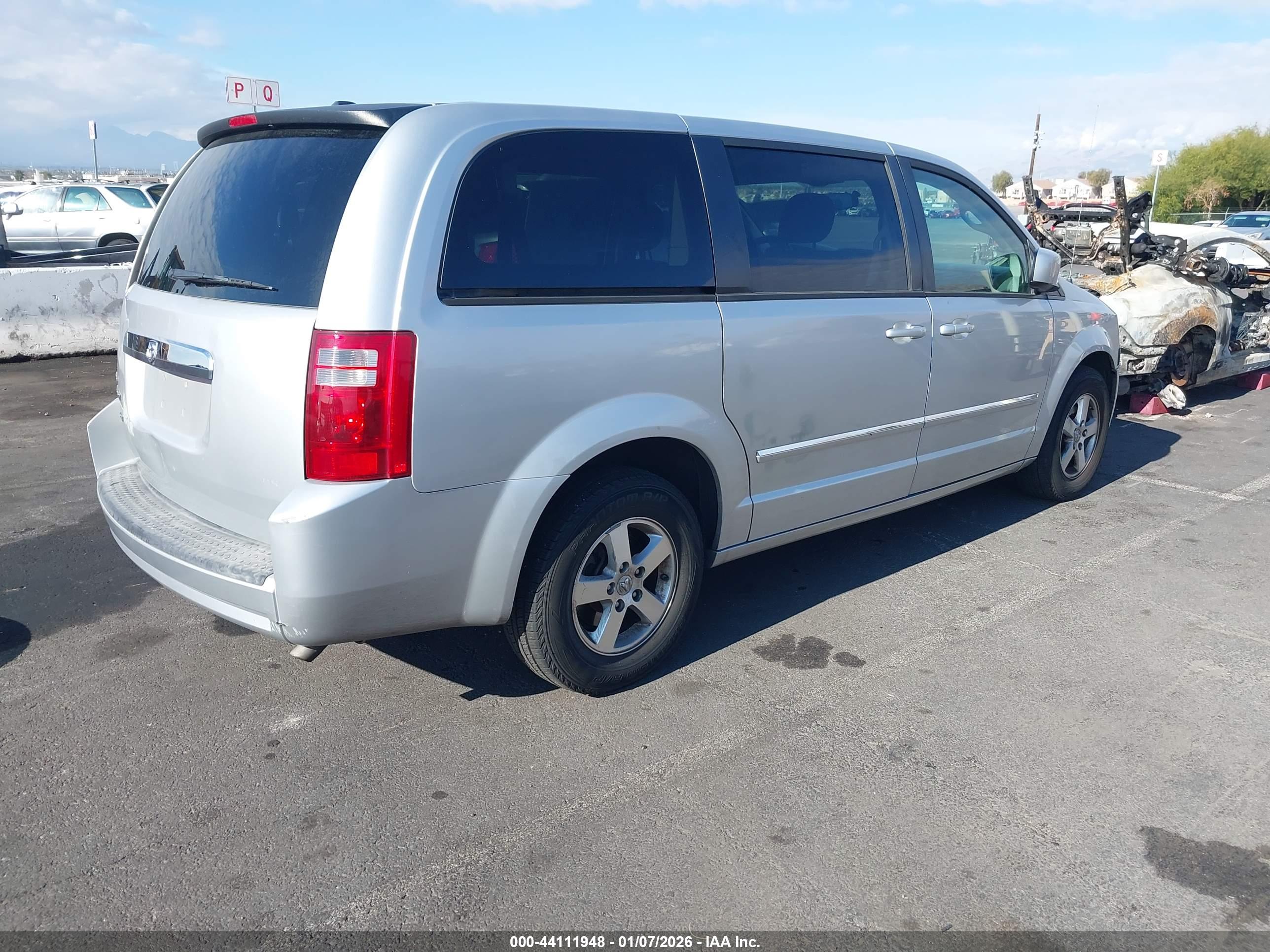 DODGE GRAND image 4
