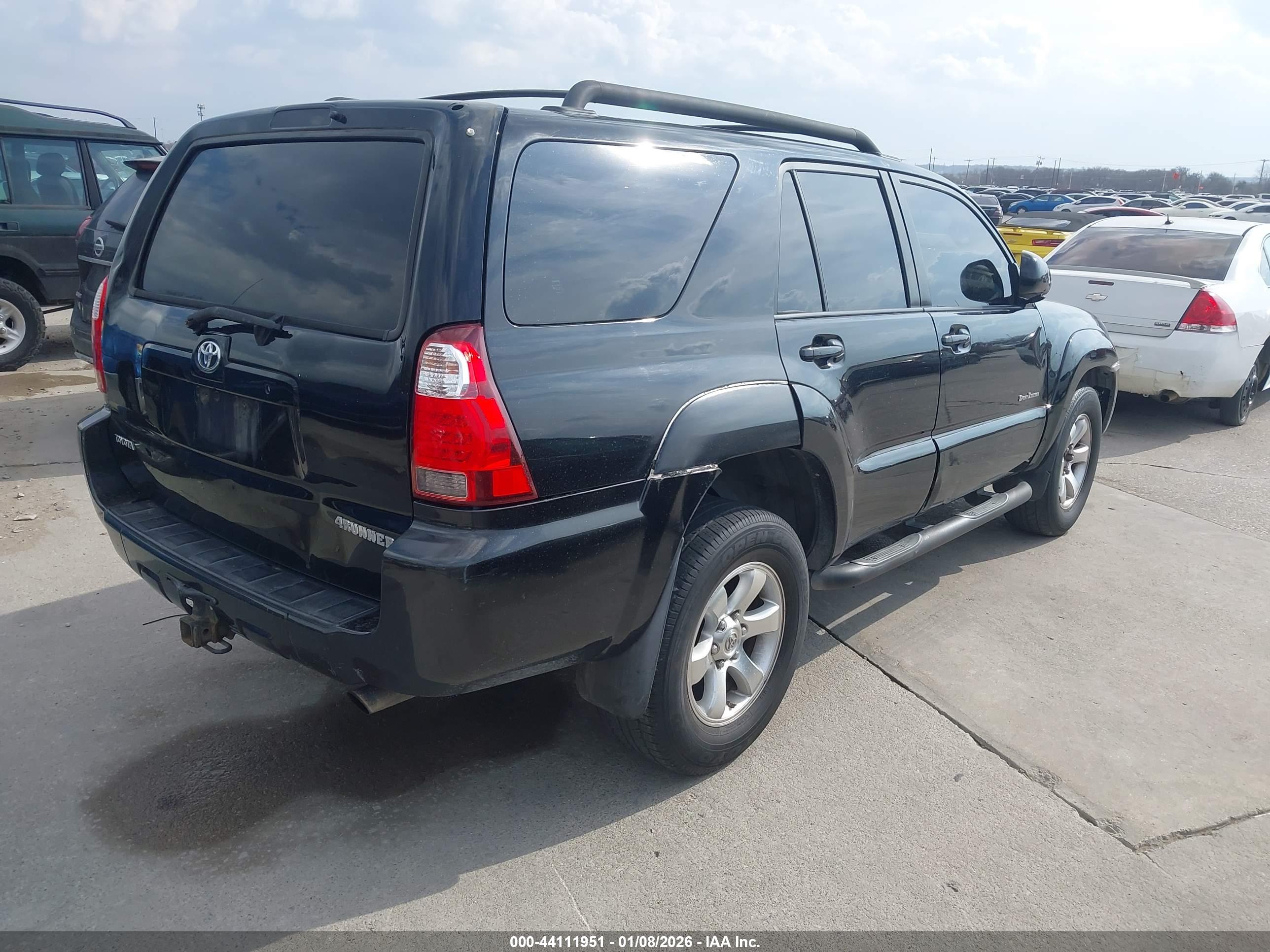 TOYOTA 4RUNNER image 4
