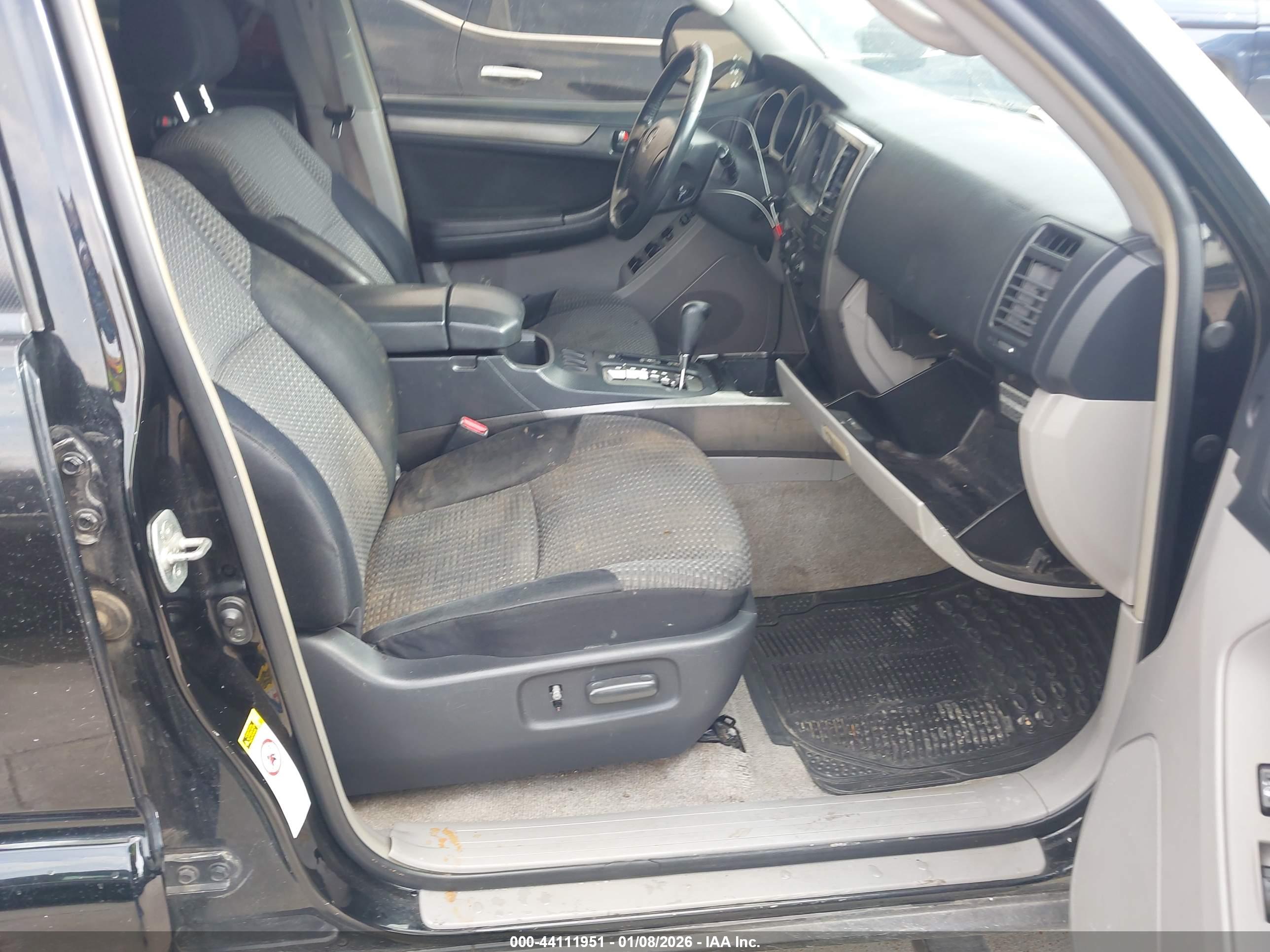 TOYOTA 4RUNNER image 5
