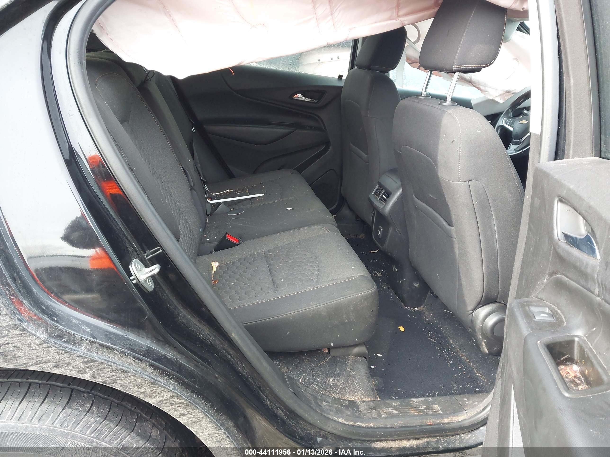 CHEVROLET EQUINOX image 8