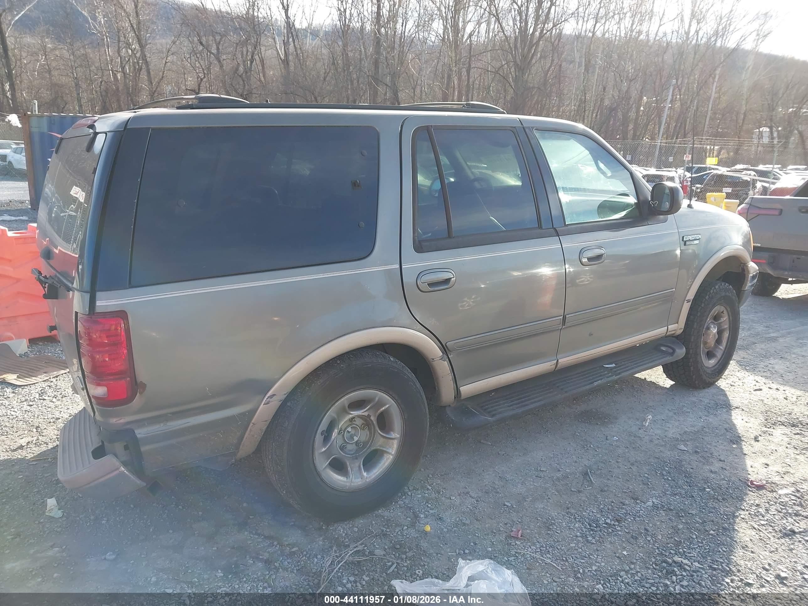 FORD EXPEDITION image 4