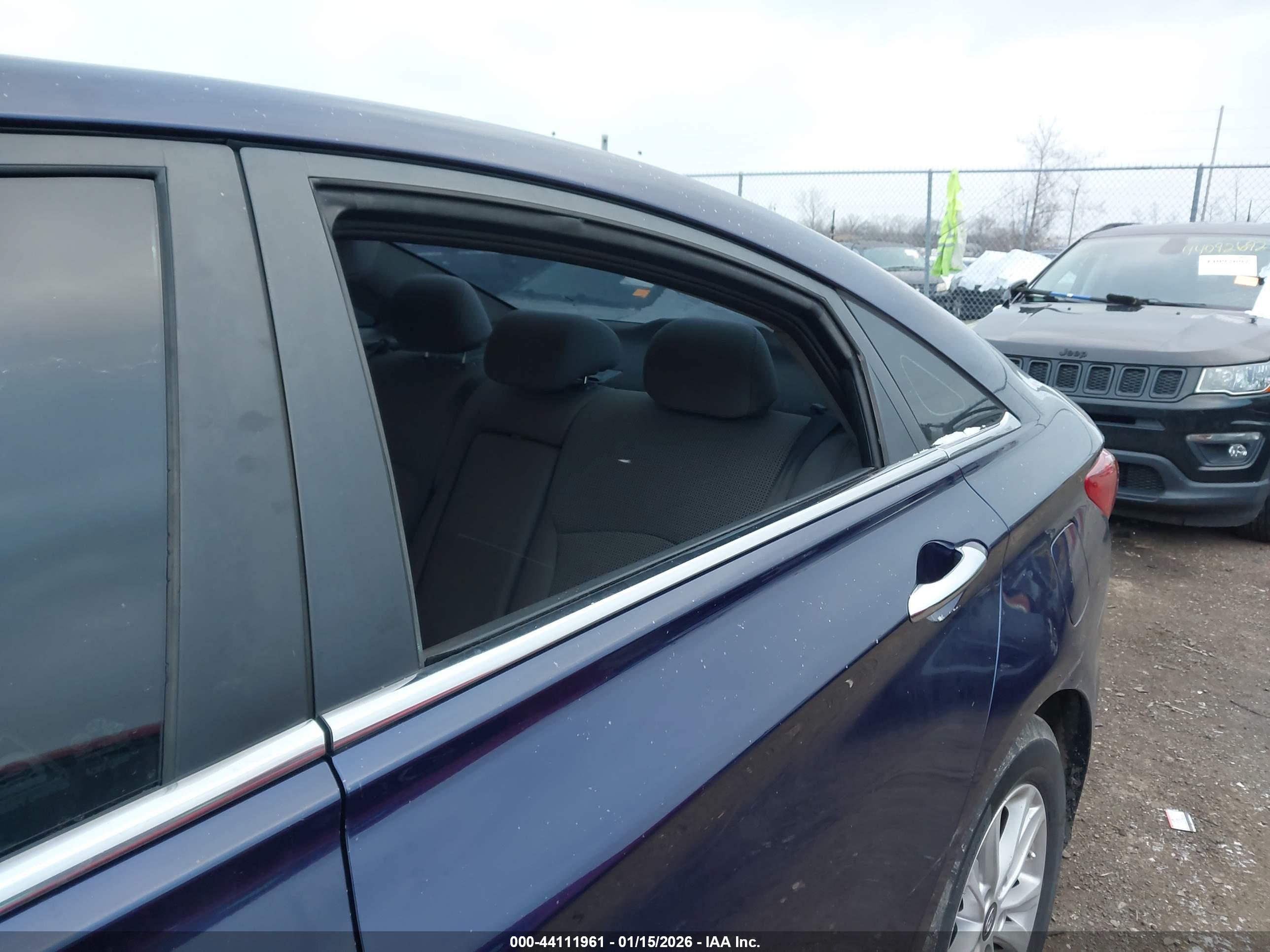 HYUNDAI SONATA image 6
