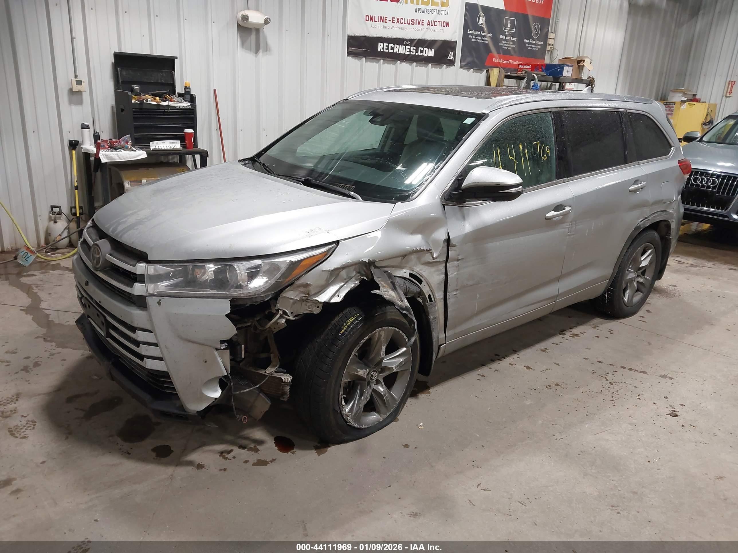 TOYOTA HIGHLANDER image 2