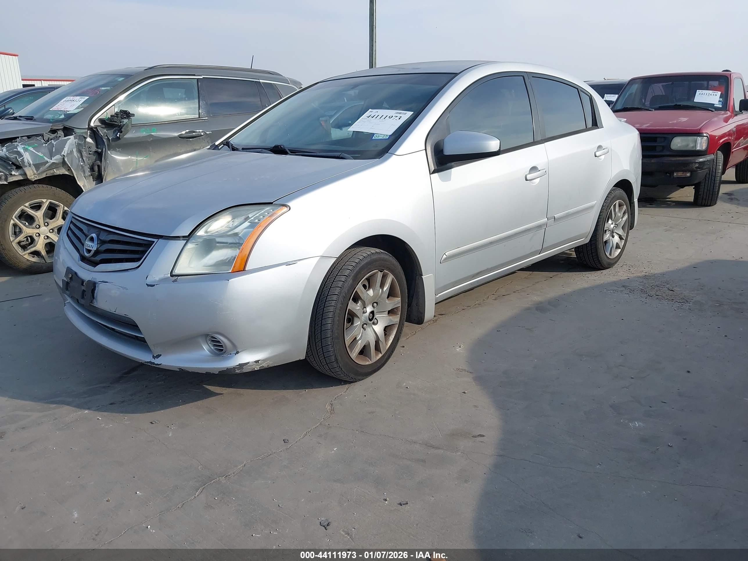 NISSAN SENTRA image 2
