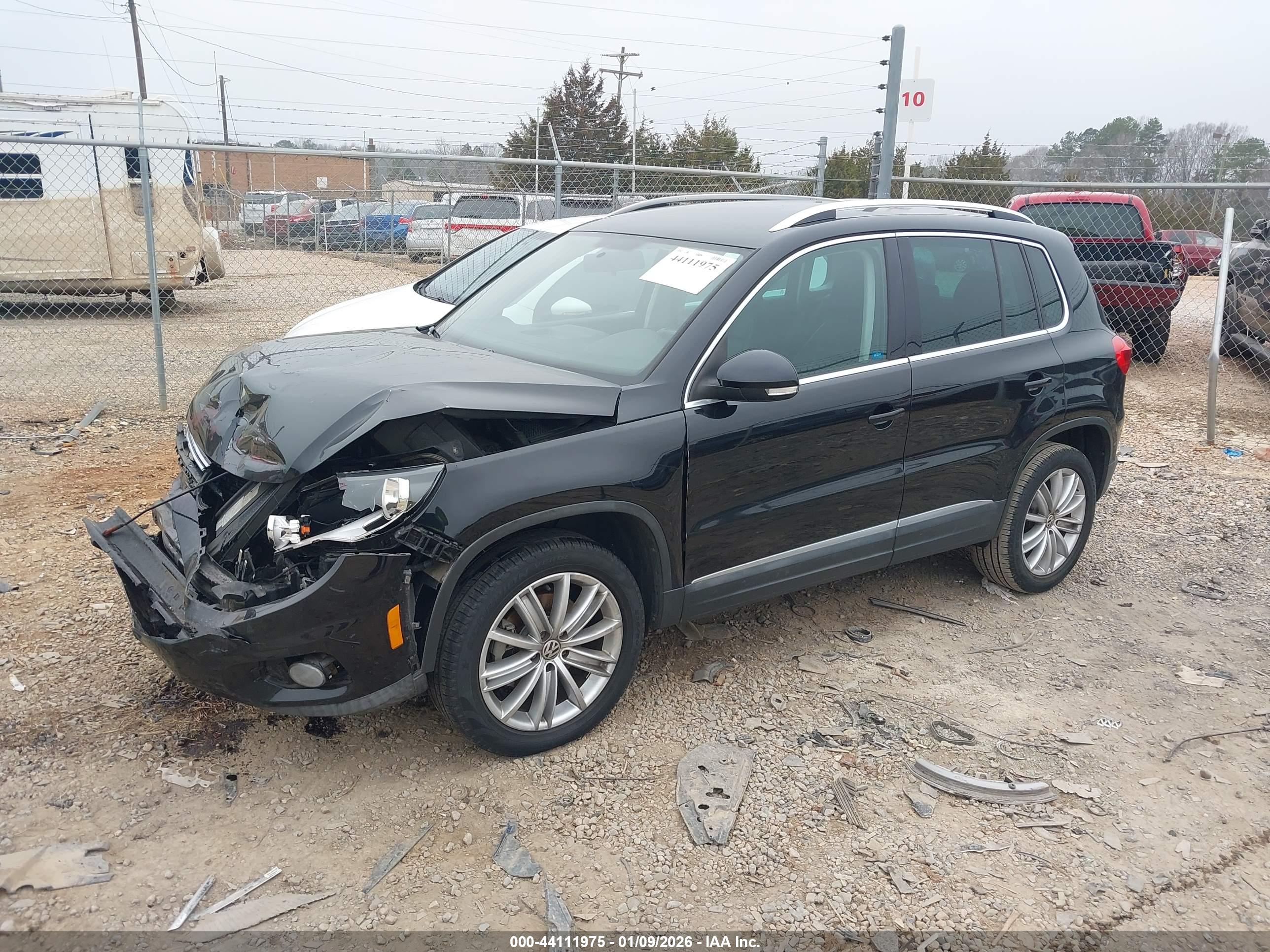 VOLKSWAGEN TIGUAN image 2